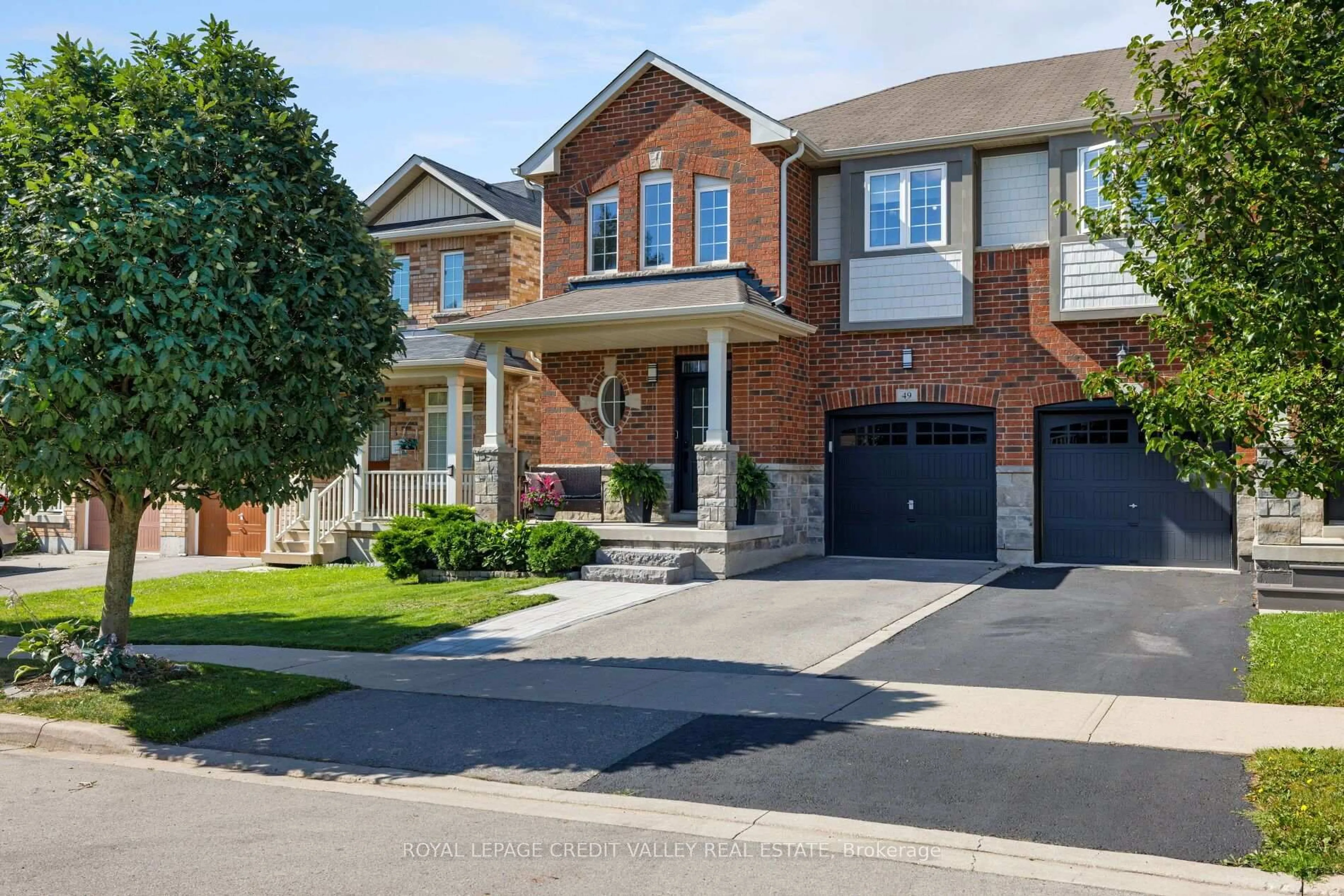 Home with brick exterior material, street for 49 Bousfield Crt, Hamilton Ontario L8B 0T3
