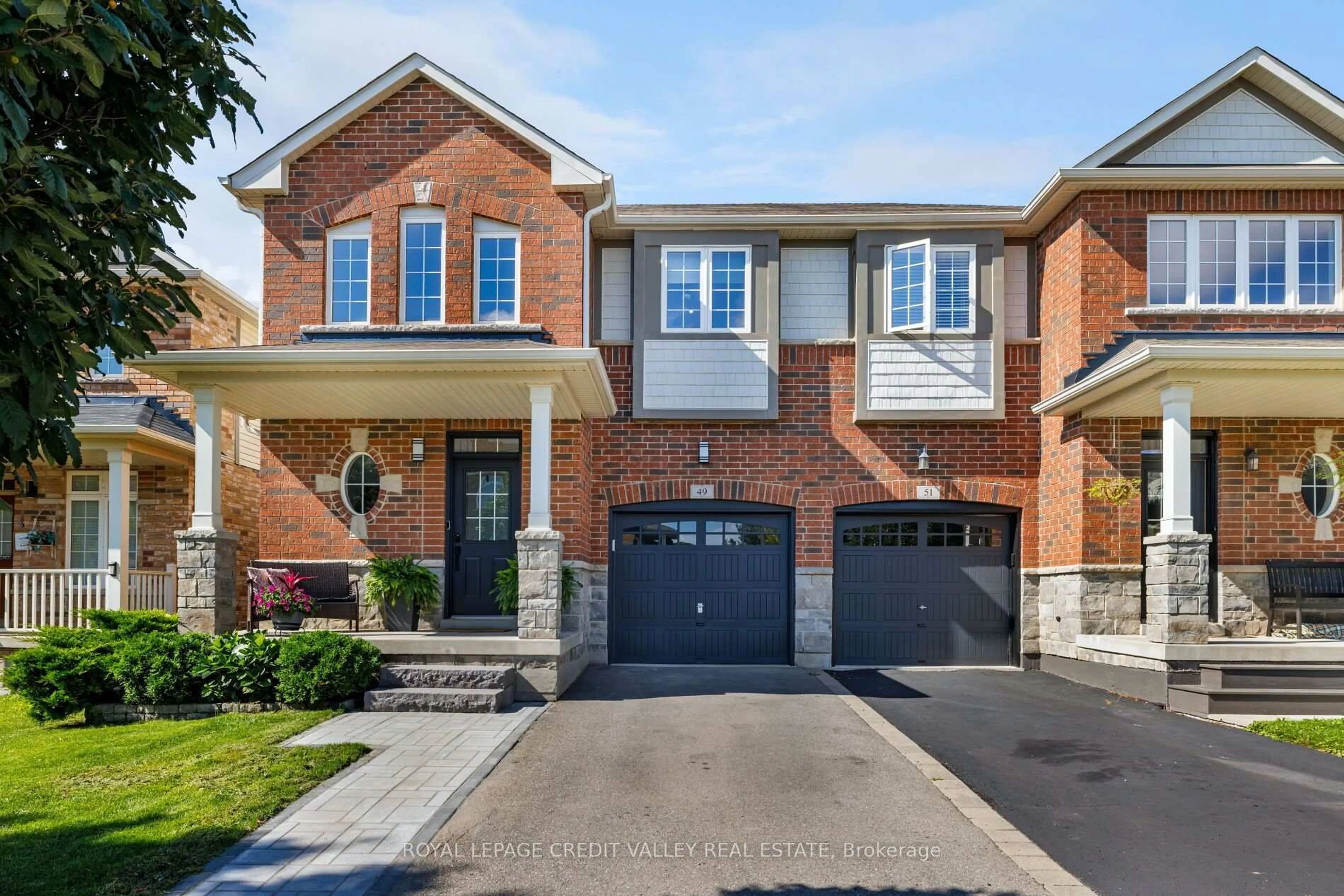 Home with brick exterior material, street for 49 Bousfield Crt, Hamilton Ontario L8B 0T3