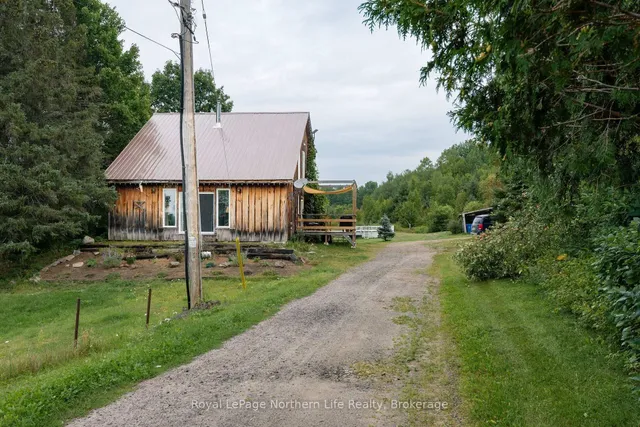 258 Algonquin Rd, Chisholm 2