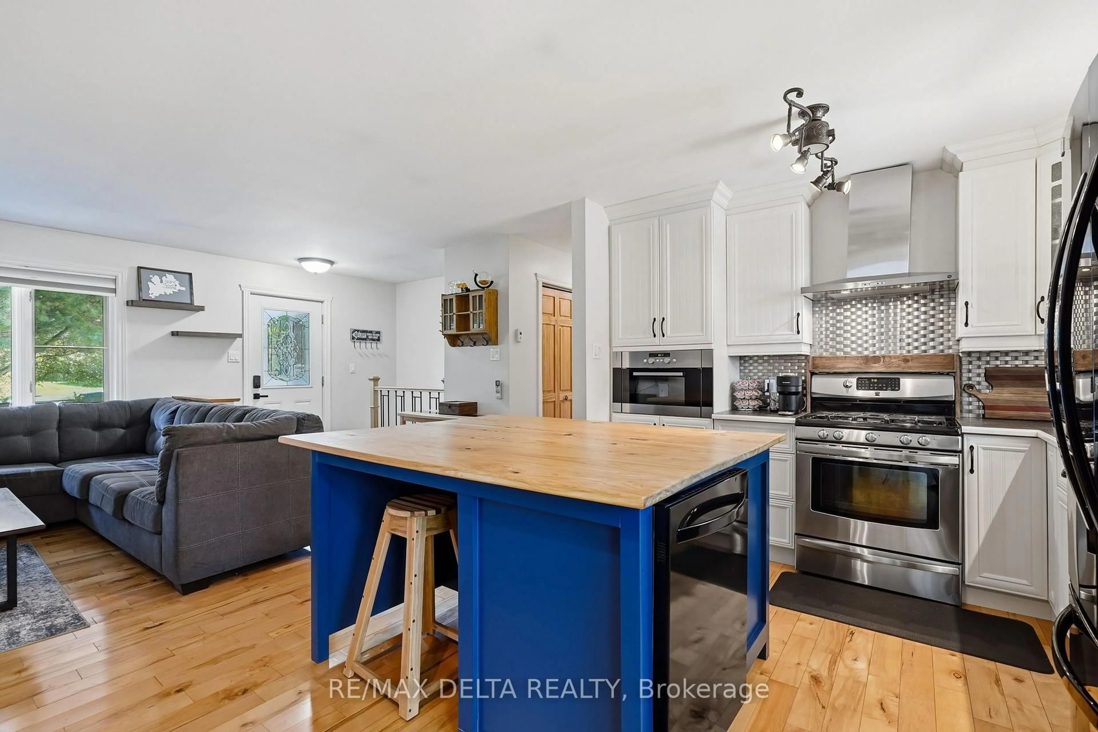 Open concept kitchen, unknown for 1120 Des Cedres St, Hawkesbury Ontario K0B 1B0