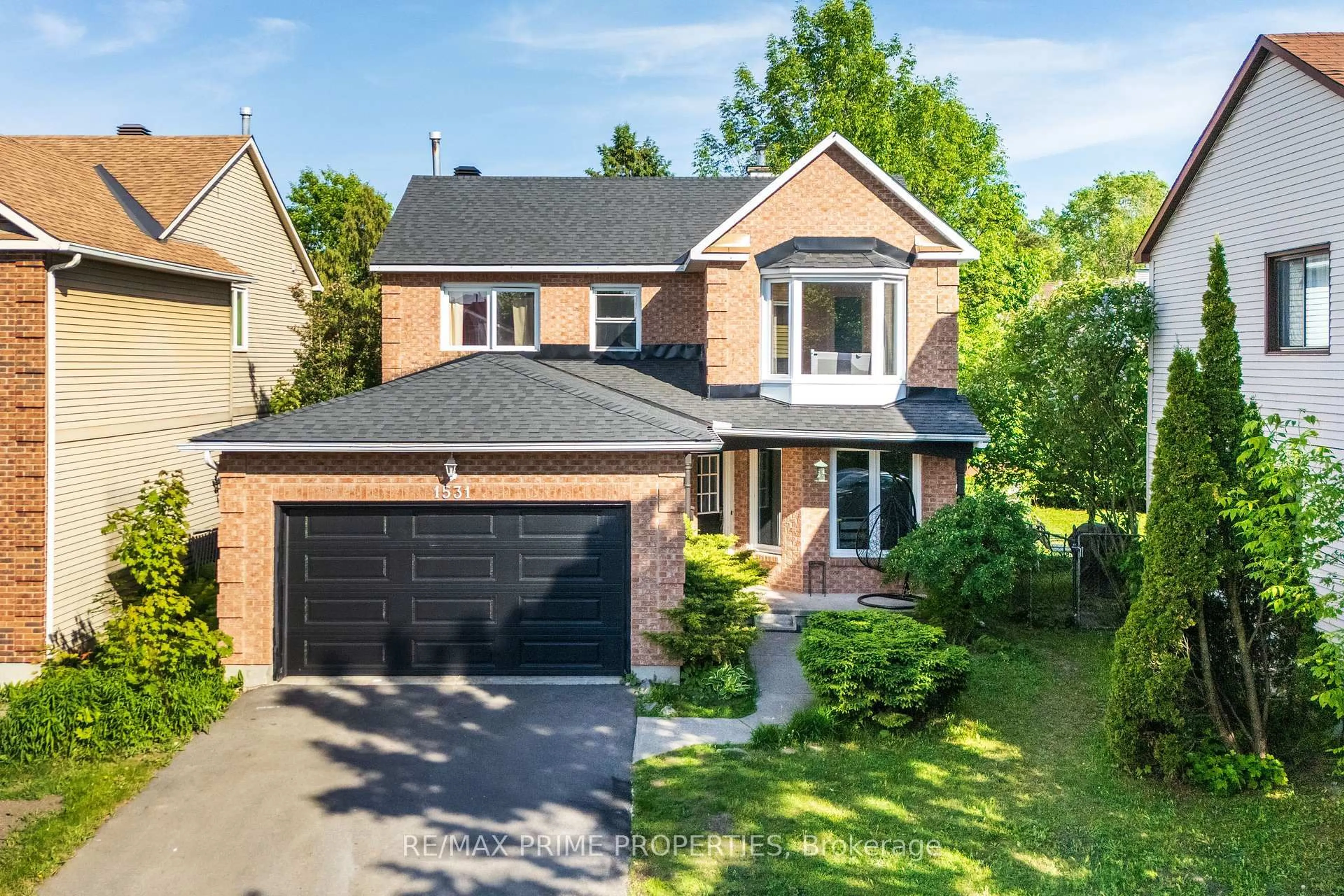 Home with brick exterior material, street for 1531 Kamouraska Circ, Ottawa Ontario K1C 3J1