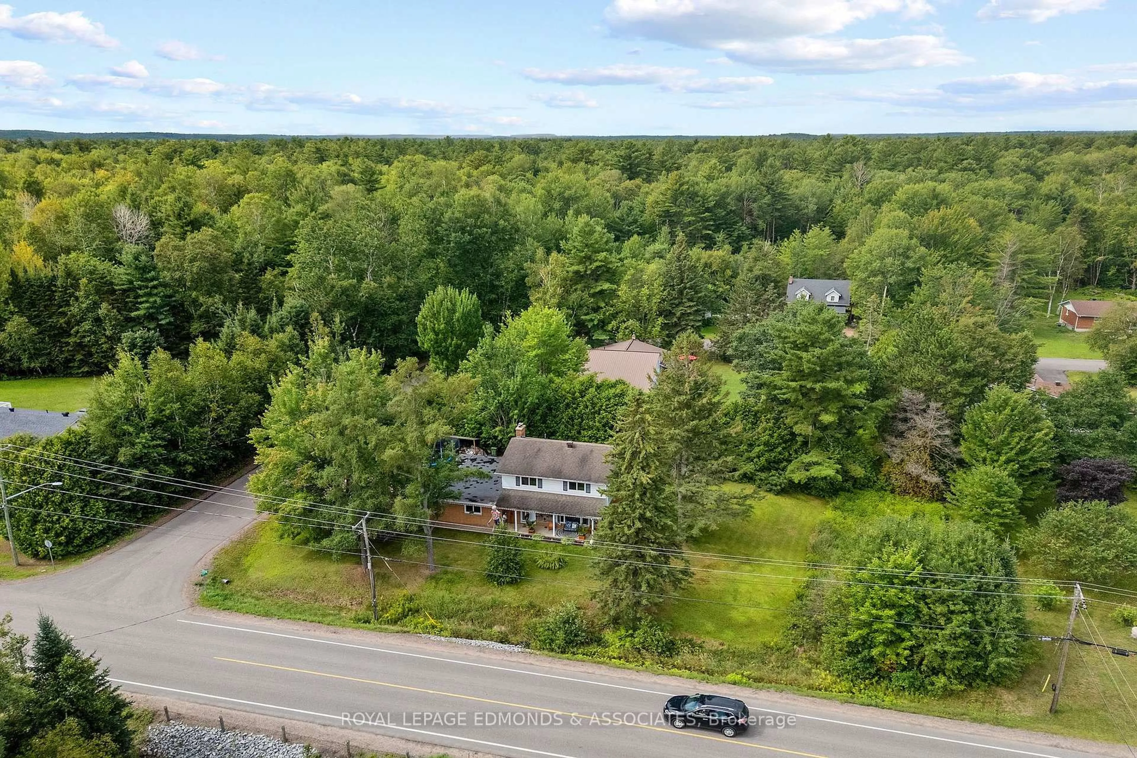 A pic from outside/outdoor area/front of a property/back of a property/a pic from drone, unknown for 6 Brian St, Pembroke Ontario K8A 6W4