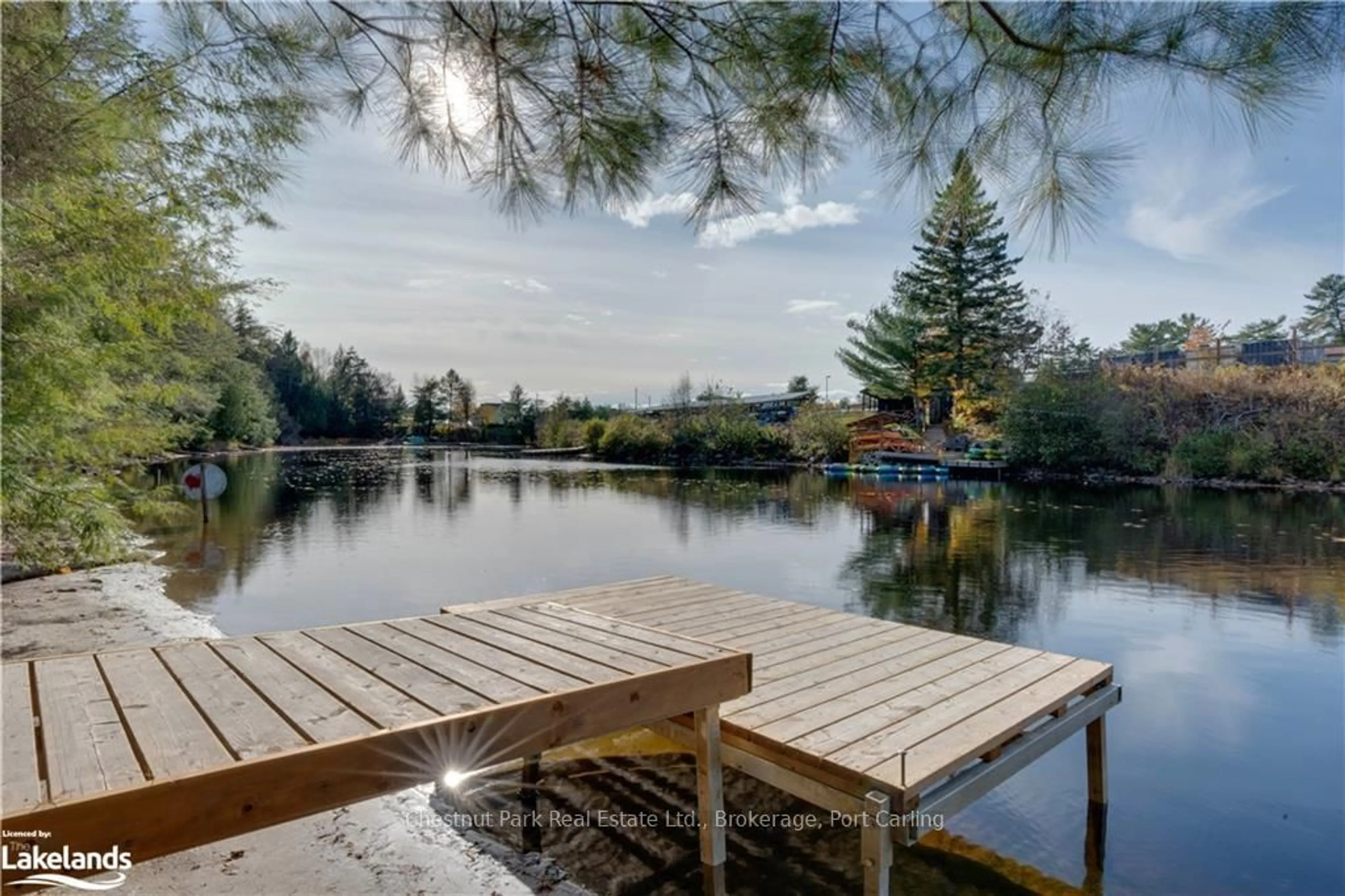 Patio, water/lake/river/ocean view for 39 SOUTHBANK Dr #7, Bracebridge Ontario P1L 1G2