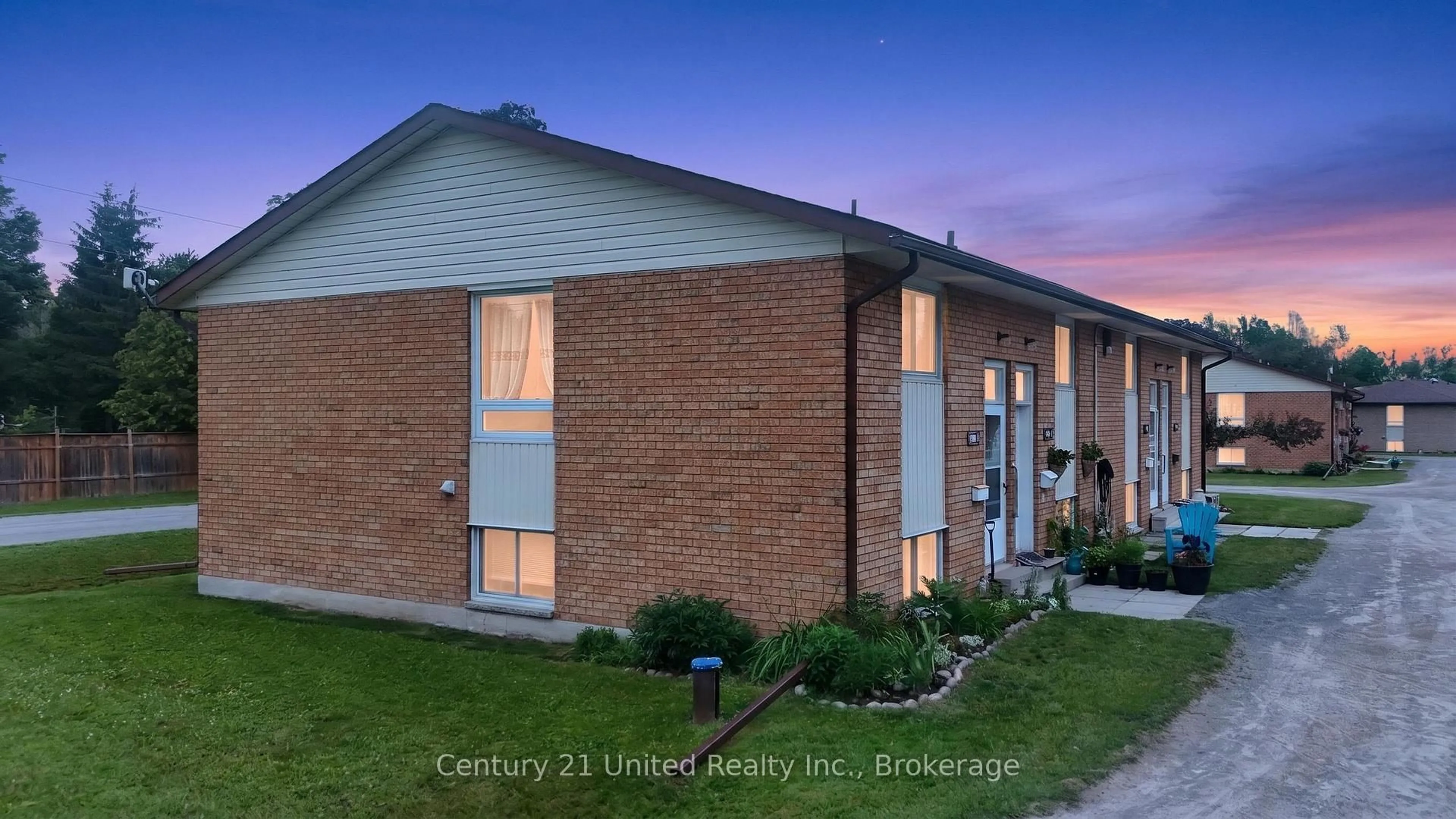 Home with brick exterior material, building for 101 Rita Cres #25, Kawartha Lakes Ontario K0L 2W0