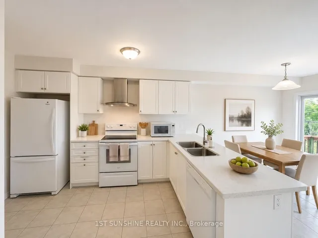 6 Butcher Cres, Brantford 3