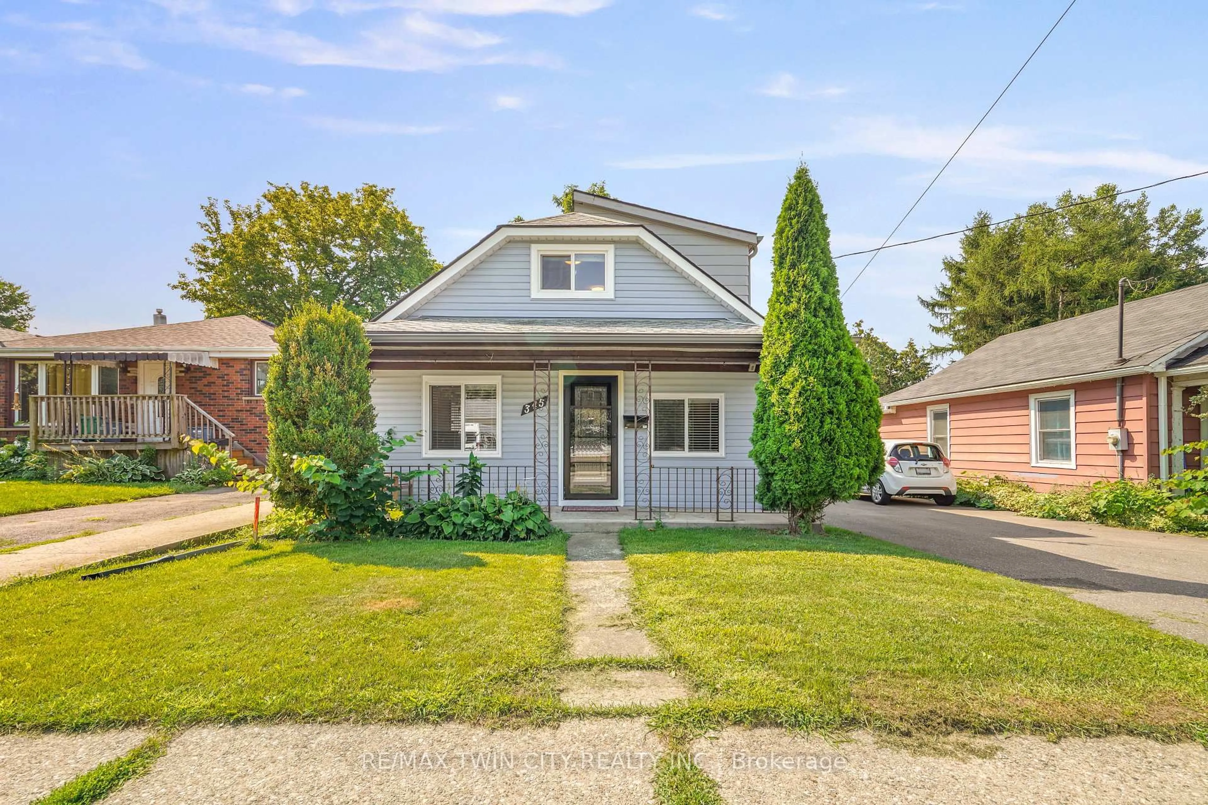 Unknown for 345 Nelson St, Brantford Ontario N3S 4E3