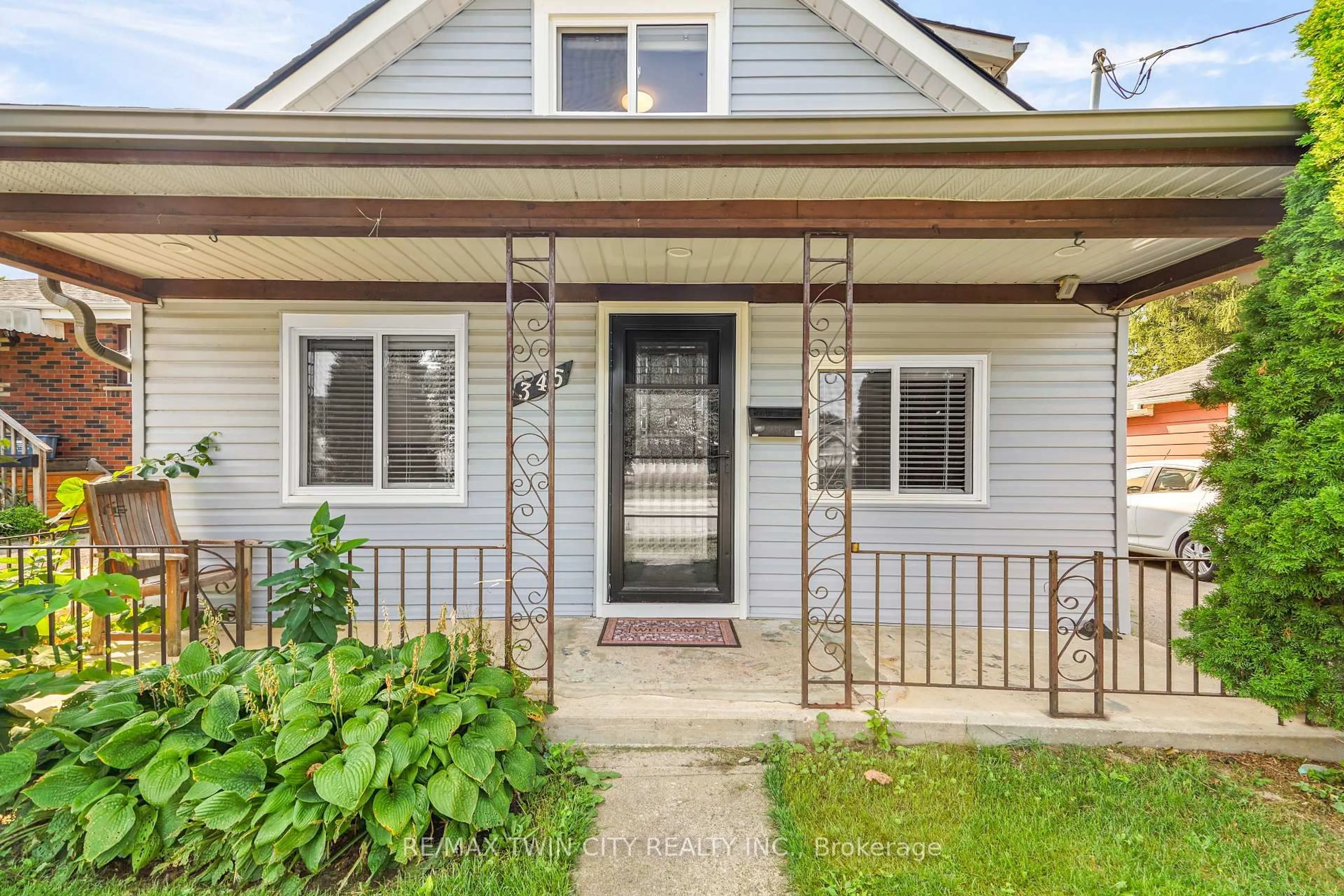 Unknown for 345 Nelson St, Brantford Ontario N3S 4E3