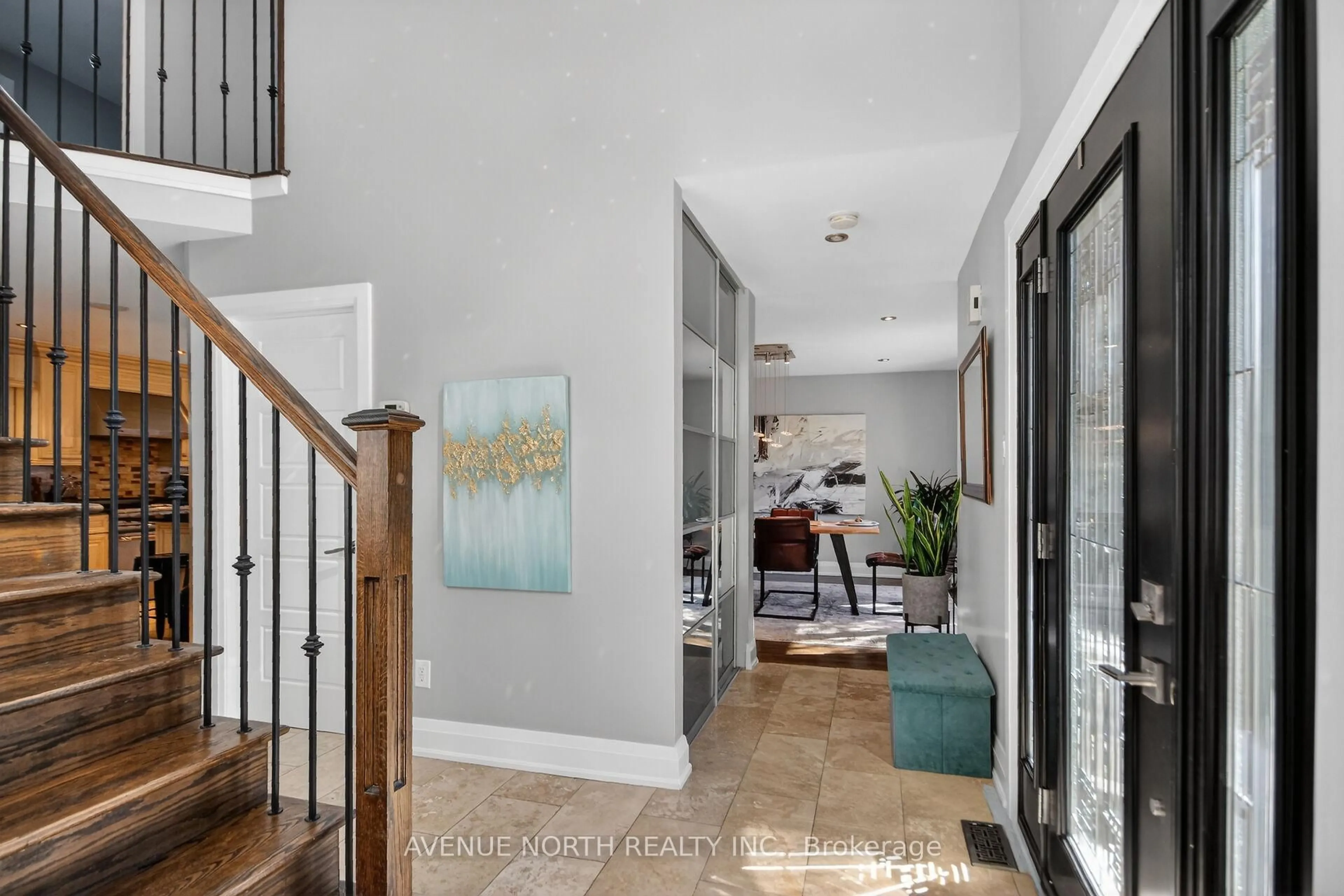 Indoor entryway for 1317 Cornfield Cres, Ottawa Ontario K4P 1B5