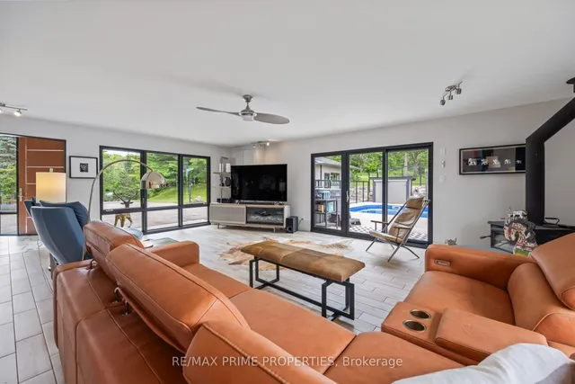 120 Black Lake Rte, Perth 5