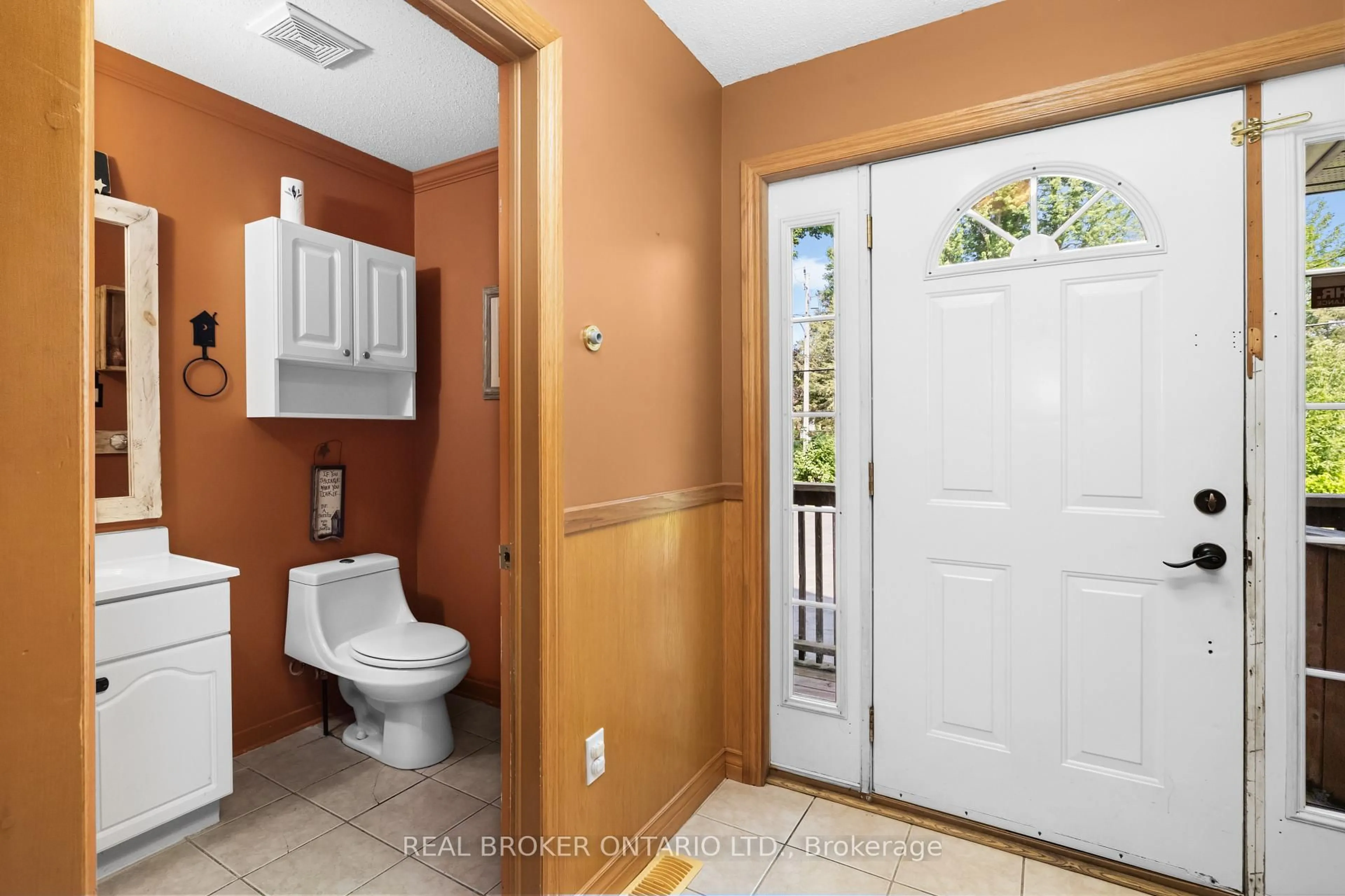 Standard bathroom, ceramic/tile floor for 320 Clothier St, North Grenville Ontario K0G 1J0