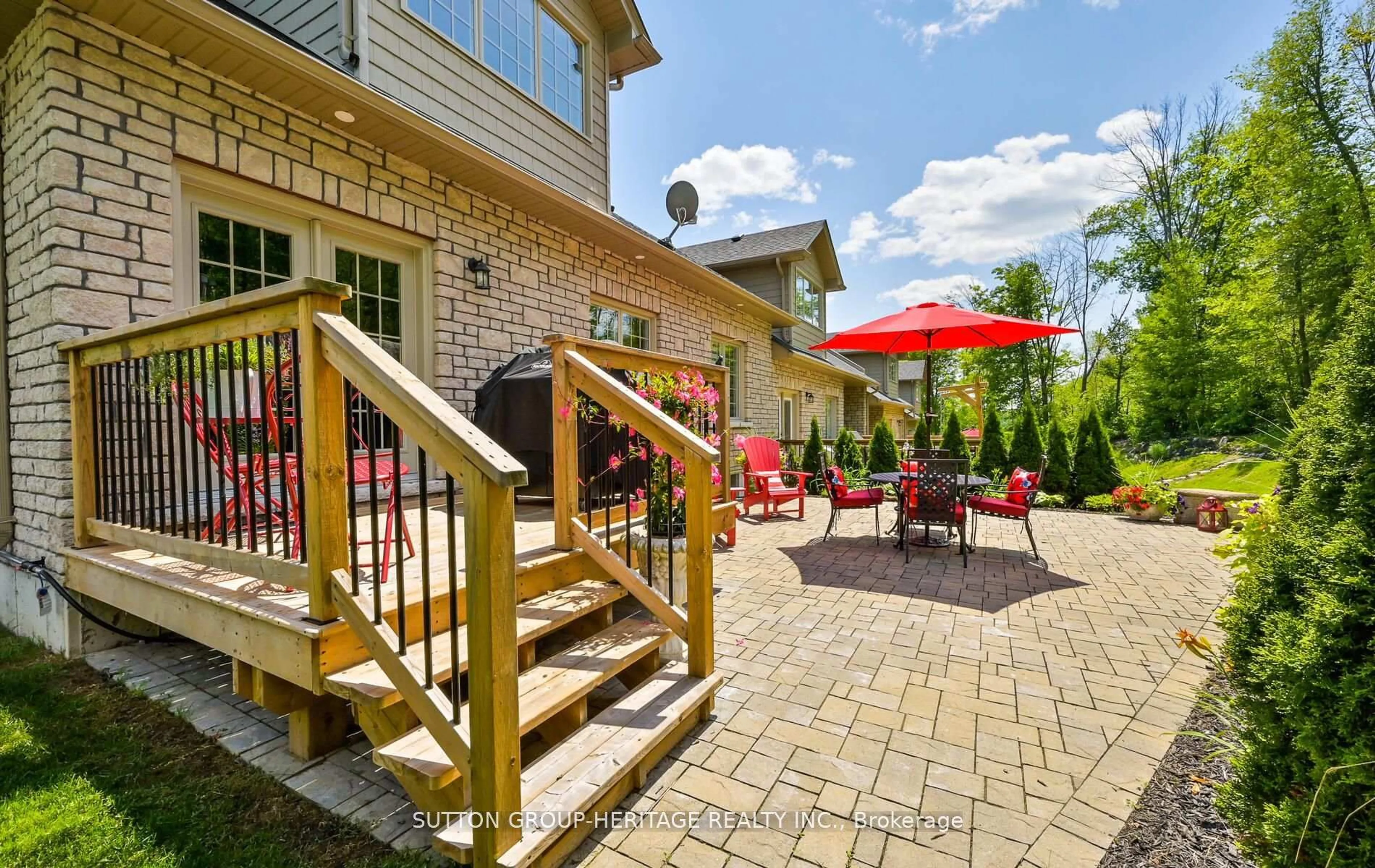 Patio, street for 124 Orchard Way, Trent Hills Ontario K0K 3K0