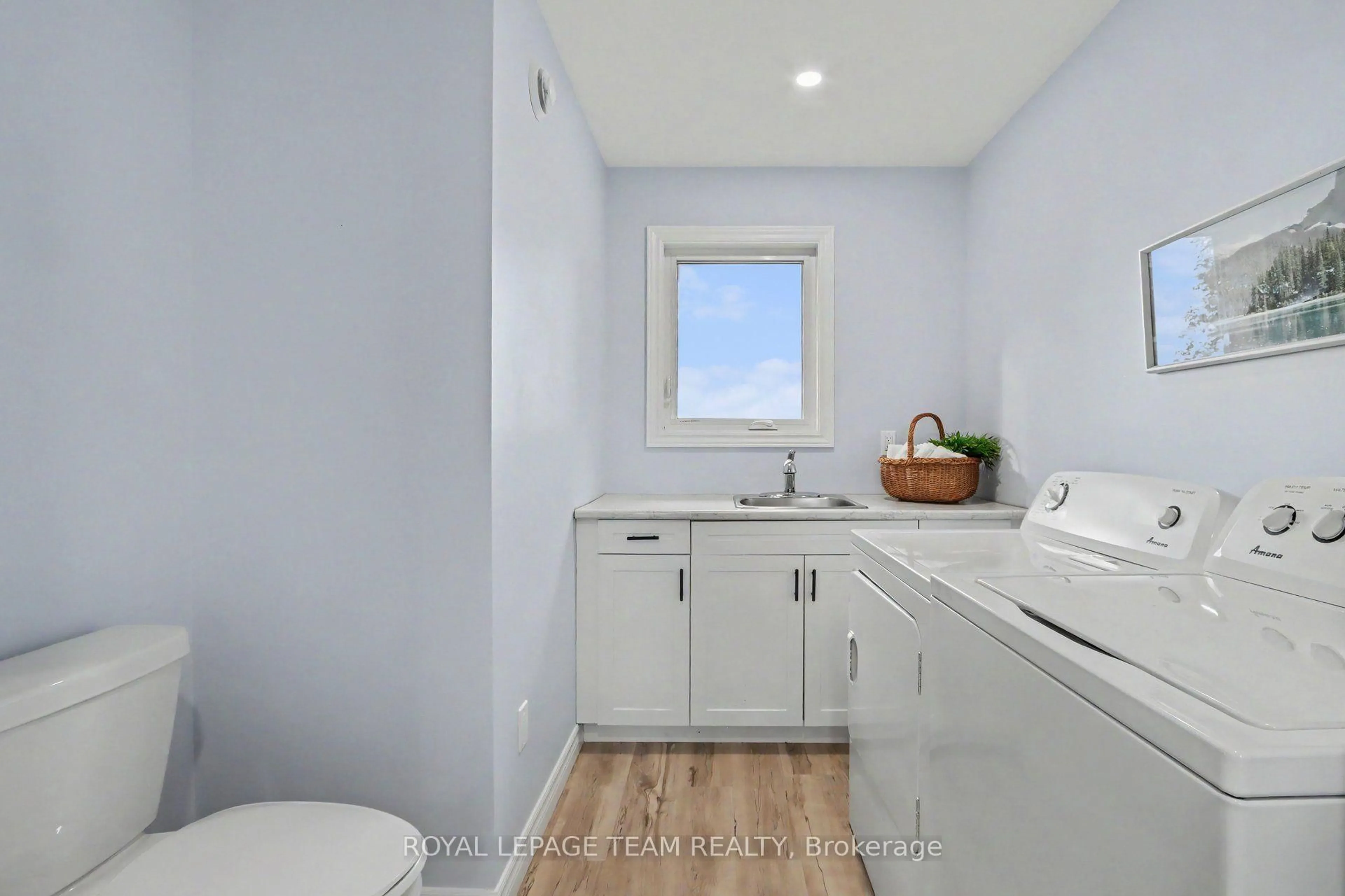 Laundry room for 12303 County 5 Rd, North Dundas Ontario K0C 2L0