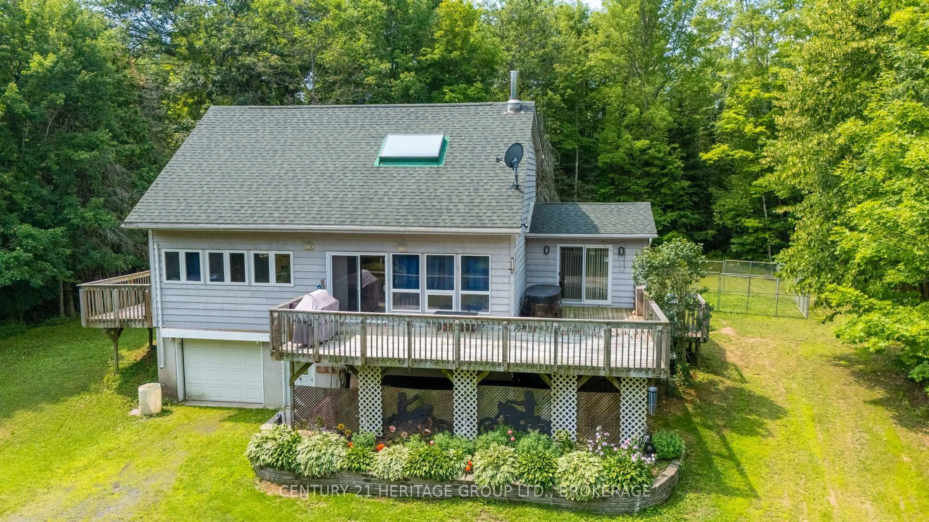 A pic from outside/outdoor area/front of a property/back of a property/a pic from drone, water/lake/river/ocean view for 15 Maple View Crt, Cloyne Ontario K0H 1K0