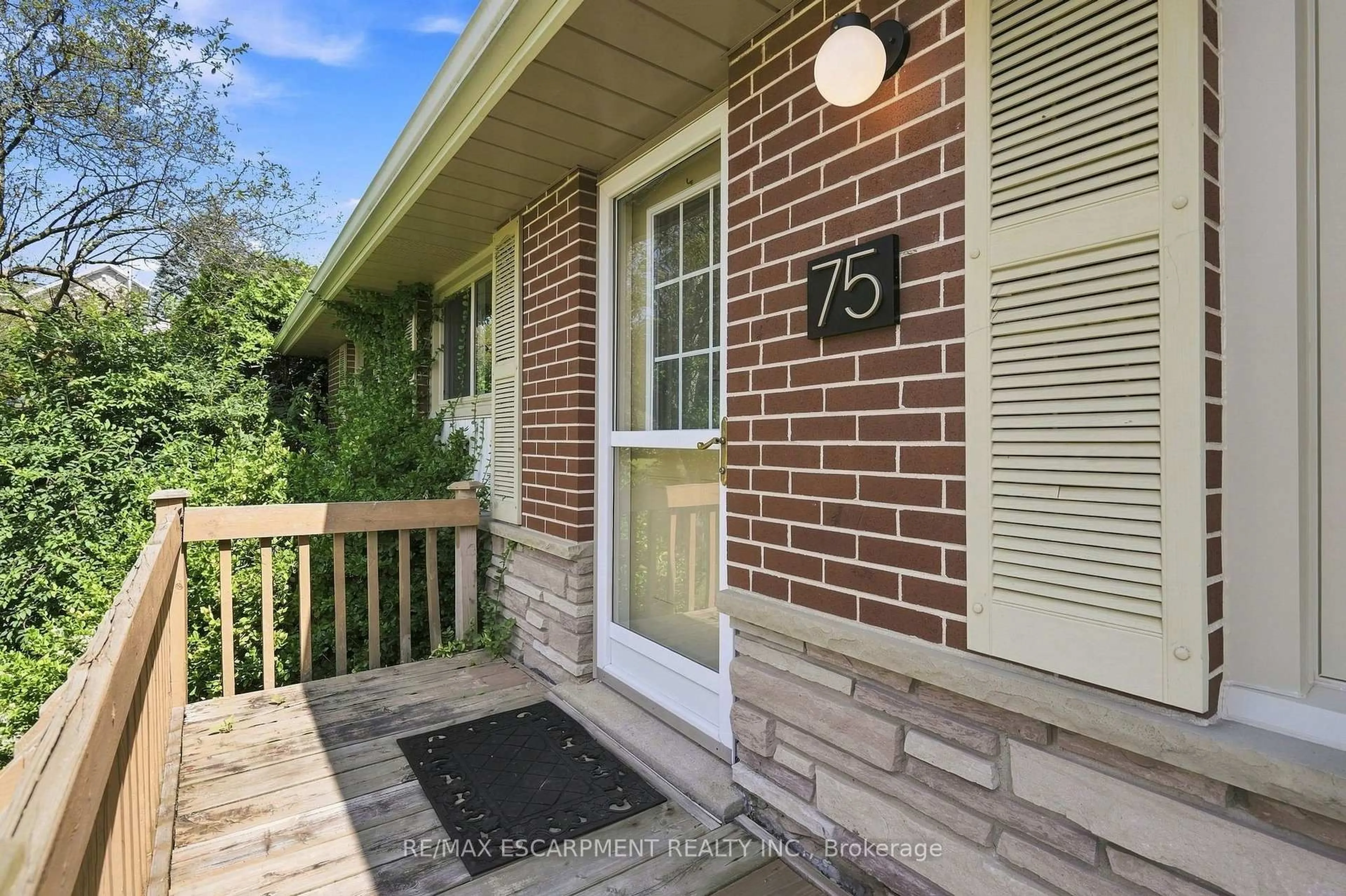 Home with brick exterior material, street for 75 Flamboro St, Hamilton Ontario L0R 2H0