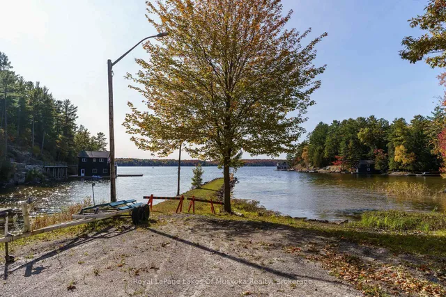 1361 Rosseau Lake 2 Rd, Muskoka Lakes 2