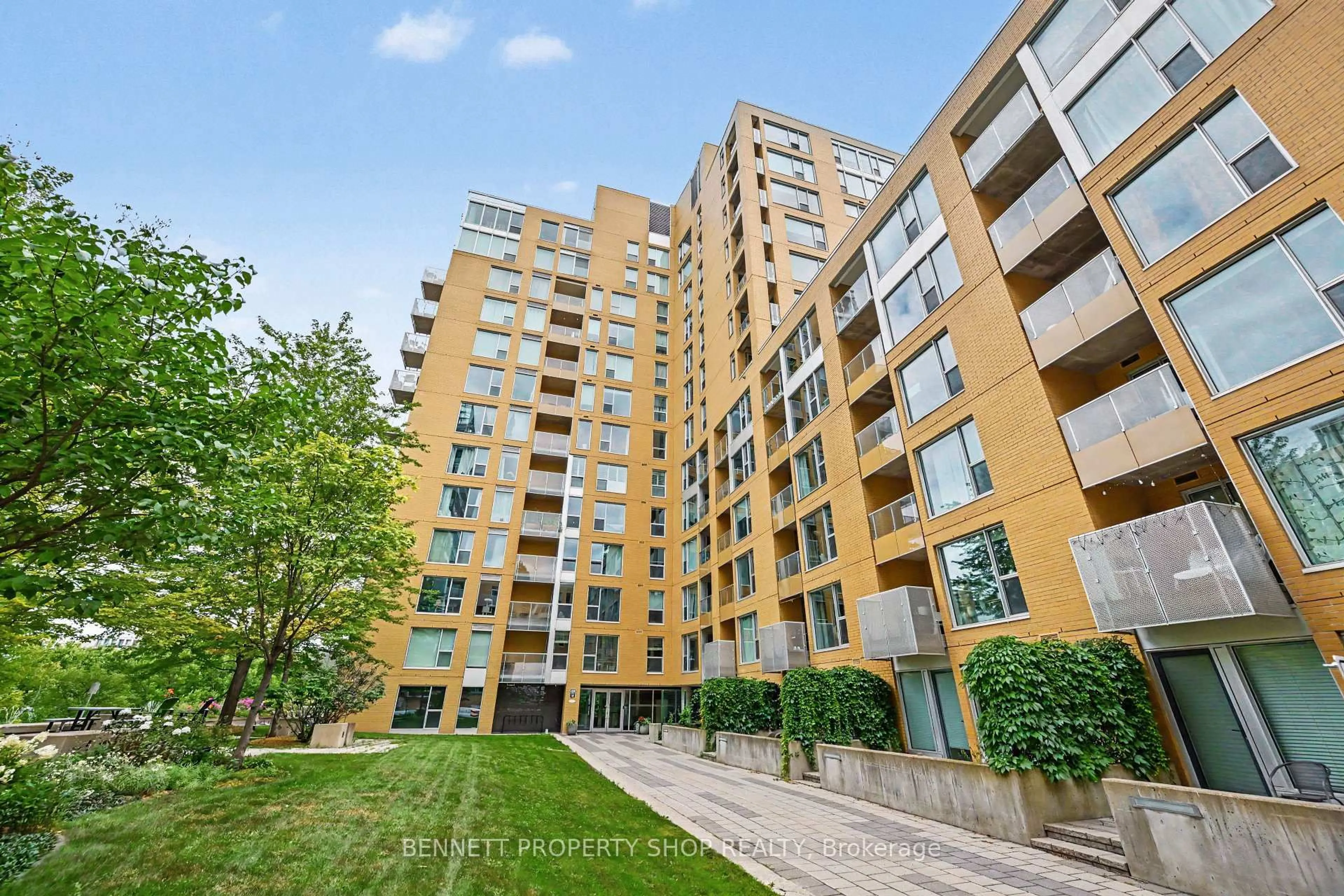 Unknown for 250 Lett St #1304, Ottawa Ontario K1R 0A8