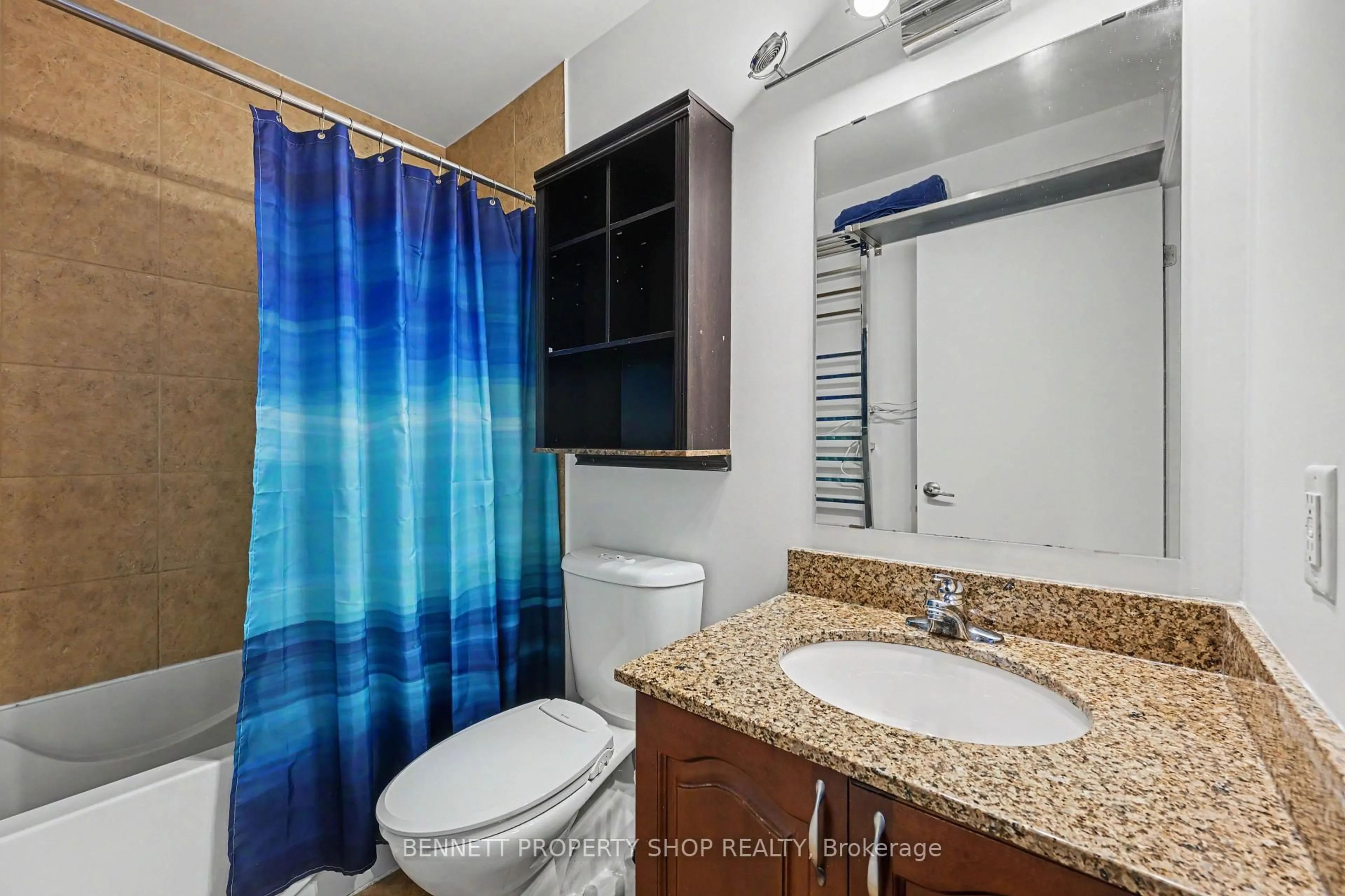 Standard bathroom, ceramic/tile floor for 250 Lett St #1304, Ottawa Ontario K1R 0A8