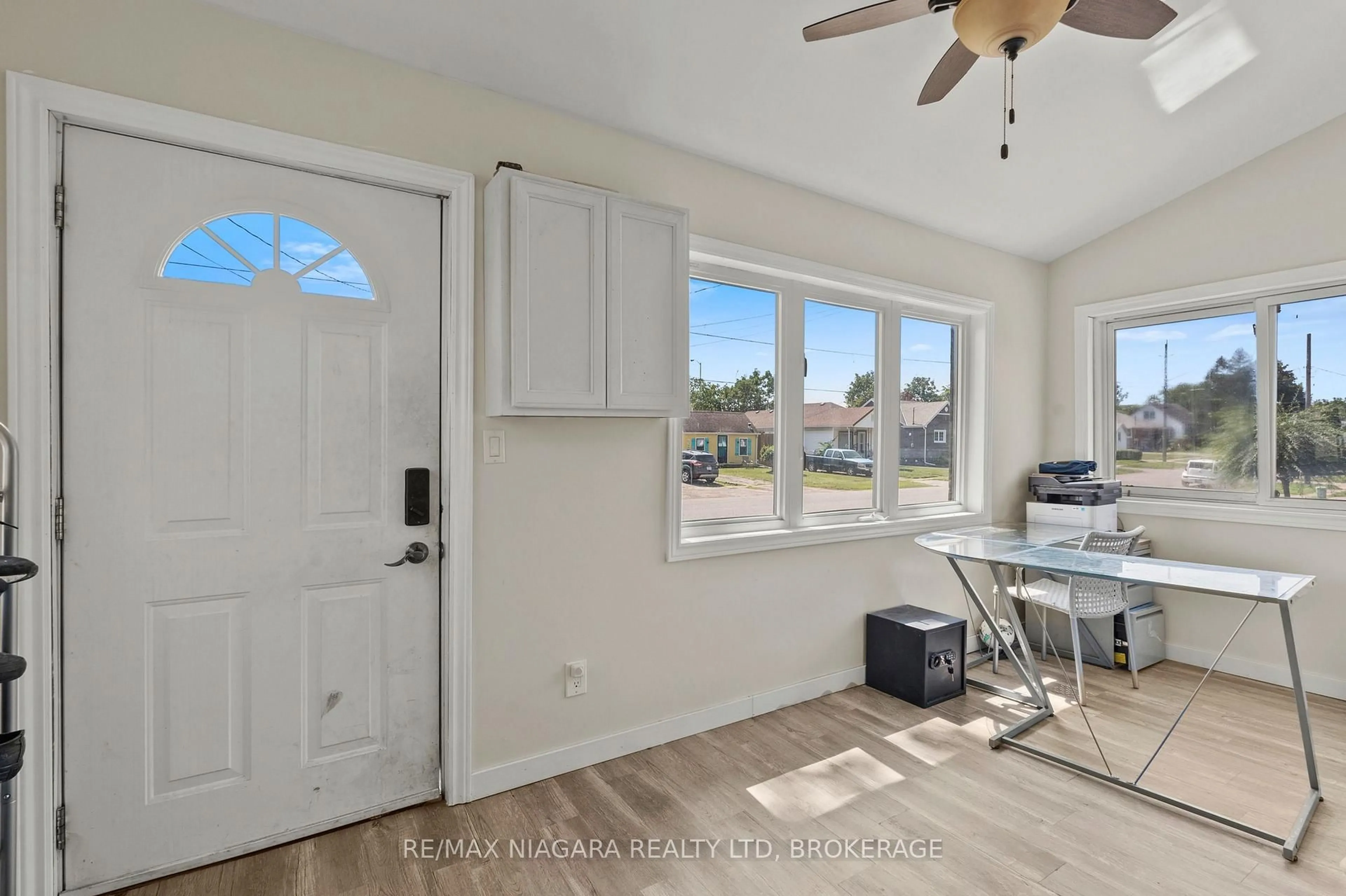 Unknown for 6293 Bellevue St, Niagara Falls Ontario L2E 1Y9