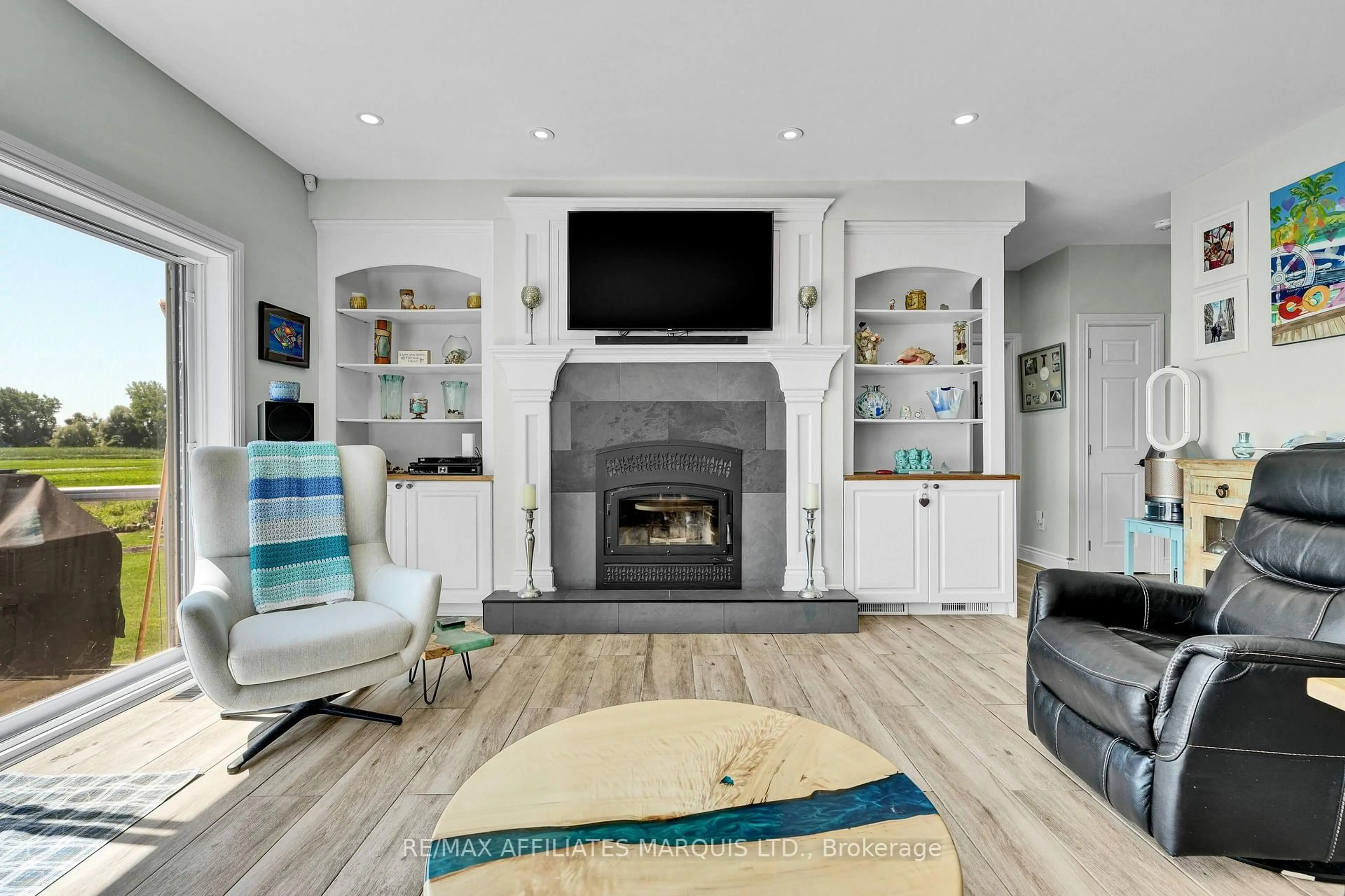 Living room with furniture, unknown for 6266 Karen Dr, South Glengarry Ontario K0C 1E0