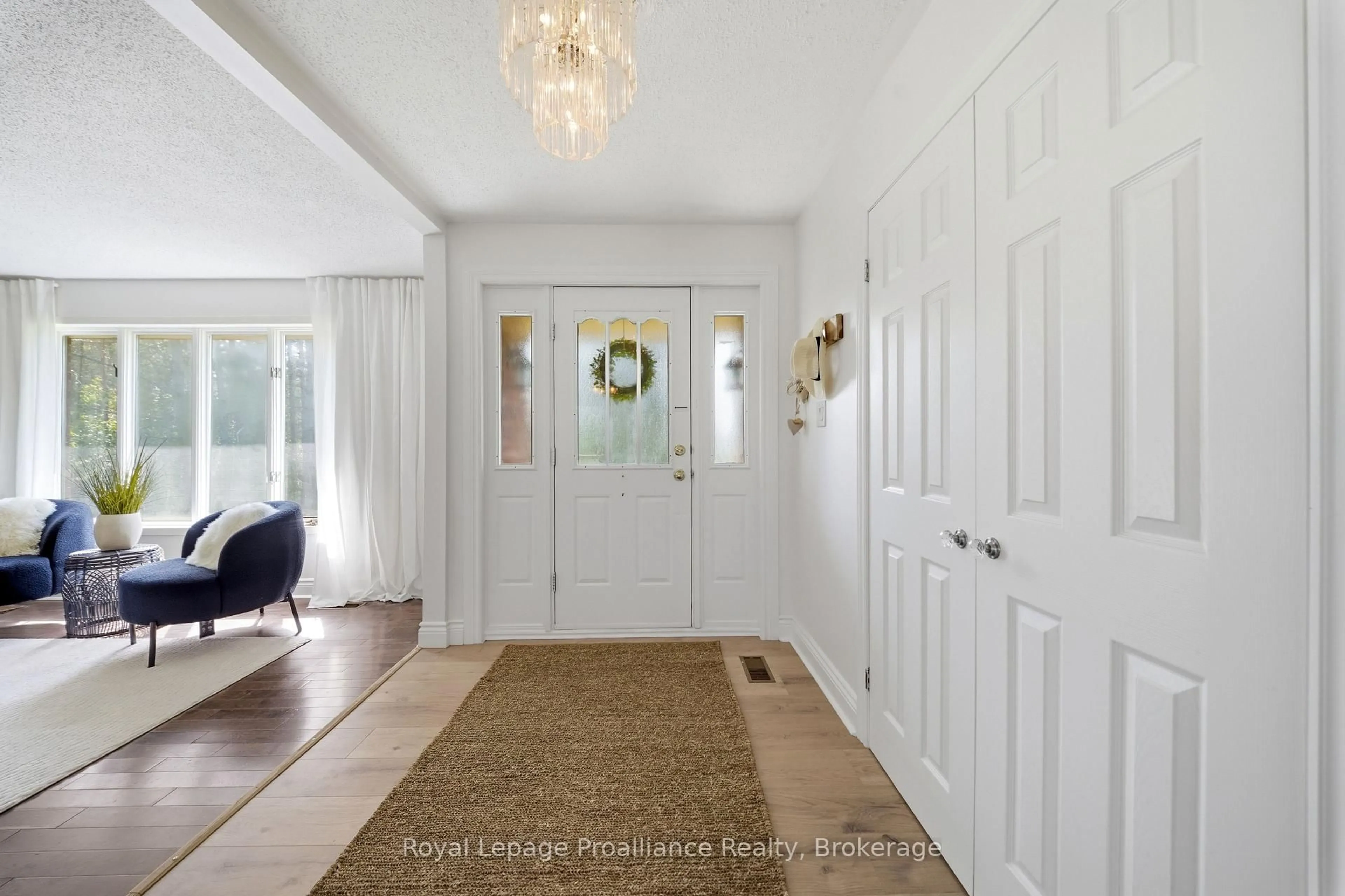 Indoor entryway for 393 Kings Mill Rd, Stirling Ontario K0K 3E0