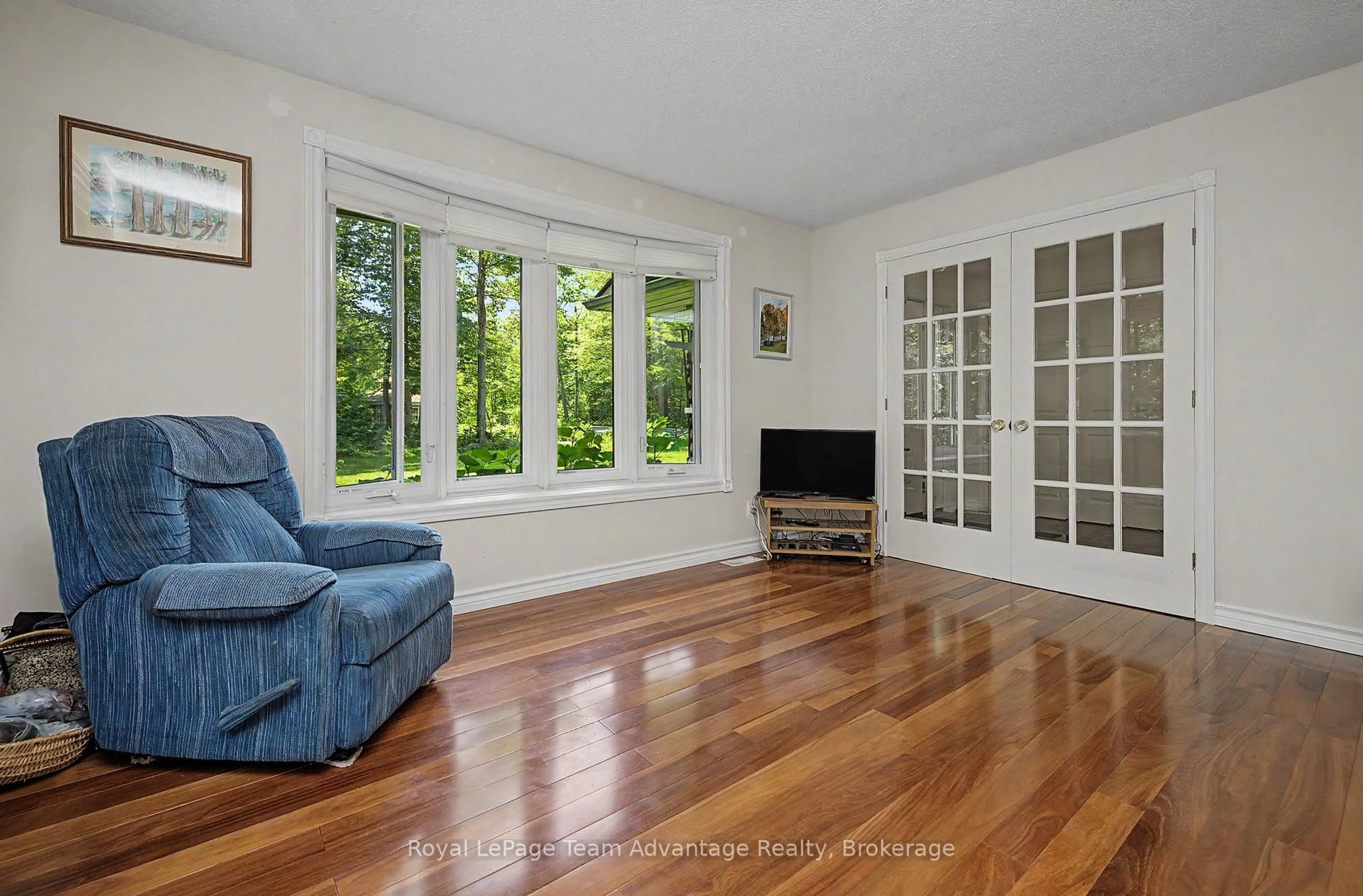 Living room with furniture, unknown for 120 Rankin Lake Rd, Seguin Ontario P2A 0B2