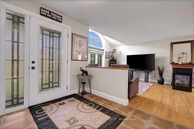 75 Lloydalex Cres, Ottawa 5