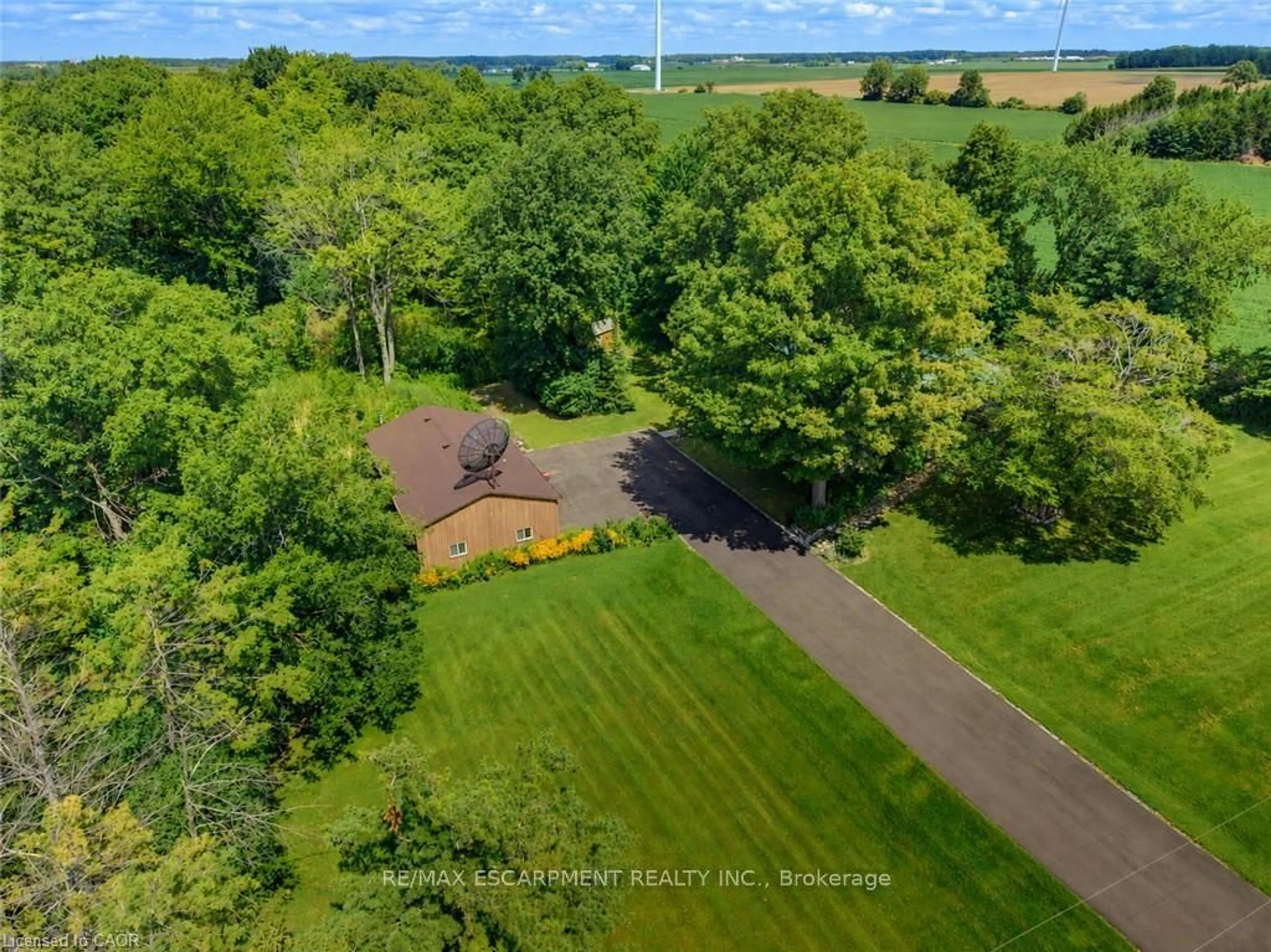 A pic from outside/outdoor area/front of a property/back of a property/a pic from drone, water/lake/river/ocean view for 1045 Concession 6 Rd, Haldimand Ontario N0A 1J0