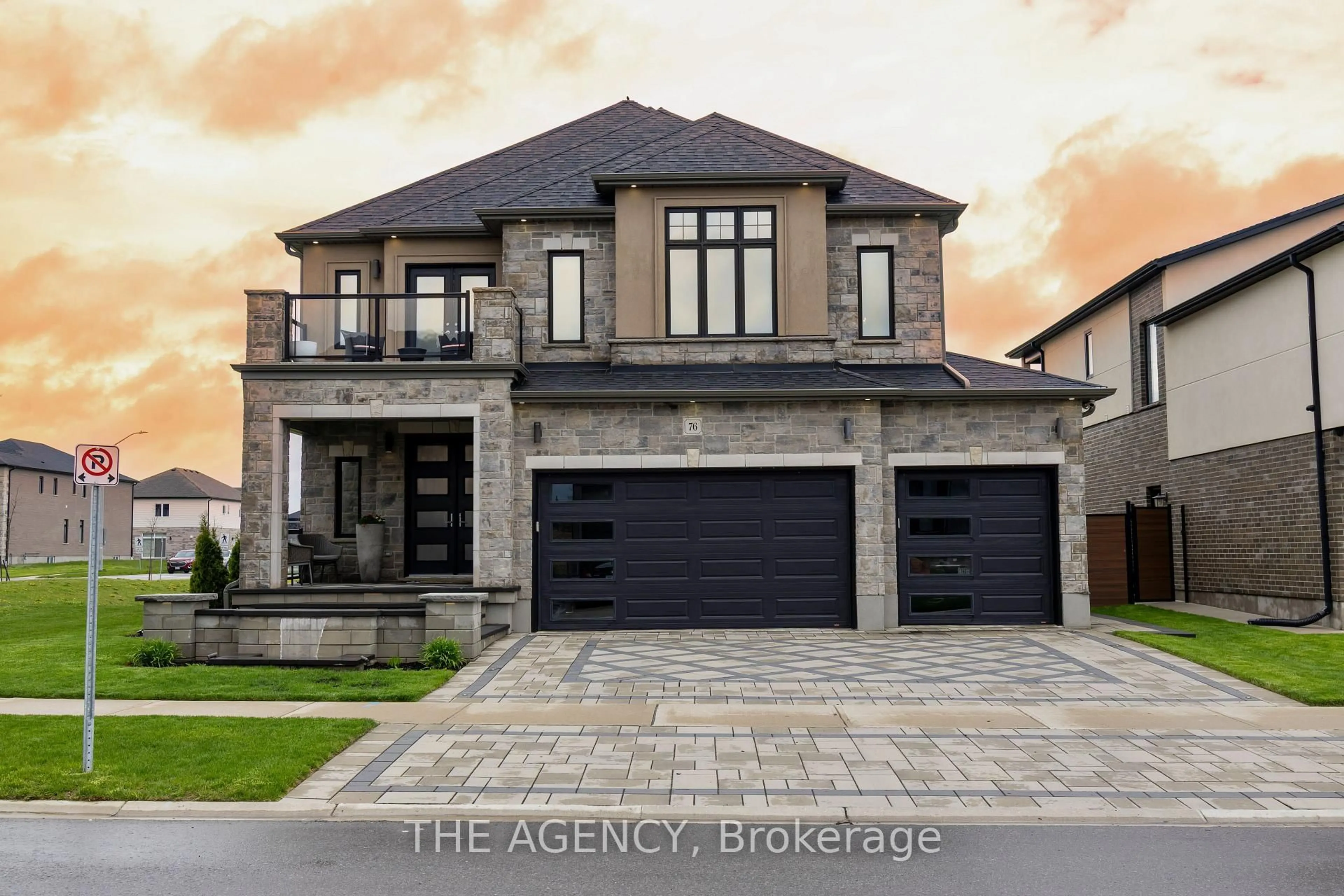 Home with brick exterior material, street for 76 Grandville Circ, Brant Ontario N3L 0J5