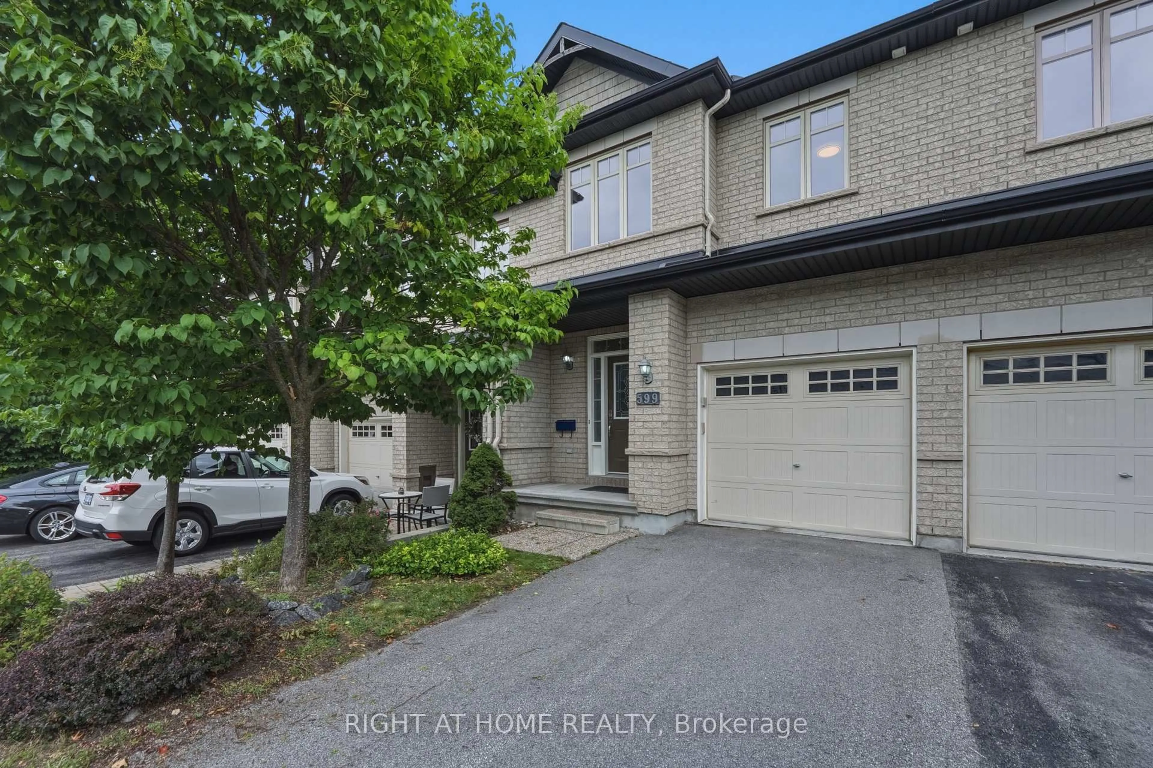 A pic from outside/outdoor area/front of a property/back of a property/a pic from drone, street for 599 Remnor Ave, Ottawa Ontario K2T 0A6