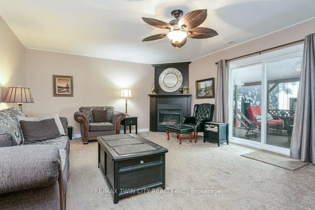 108 Queensway Dr, Woolwich 2