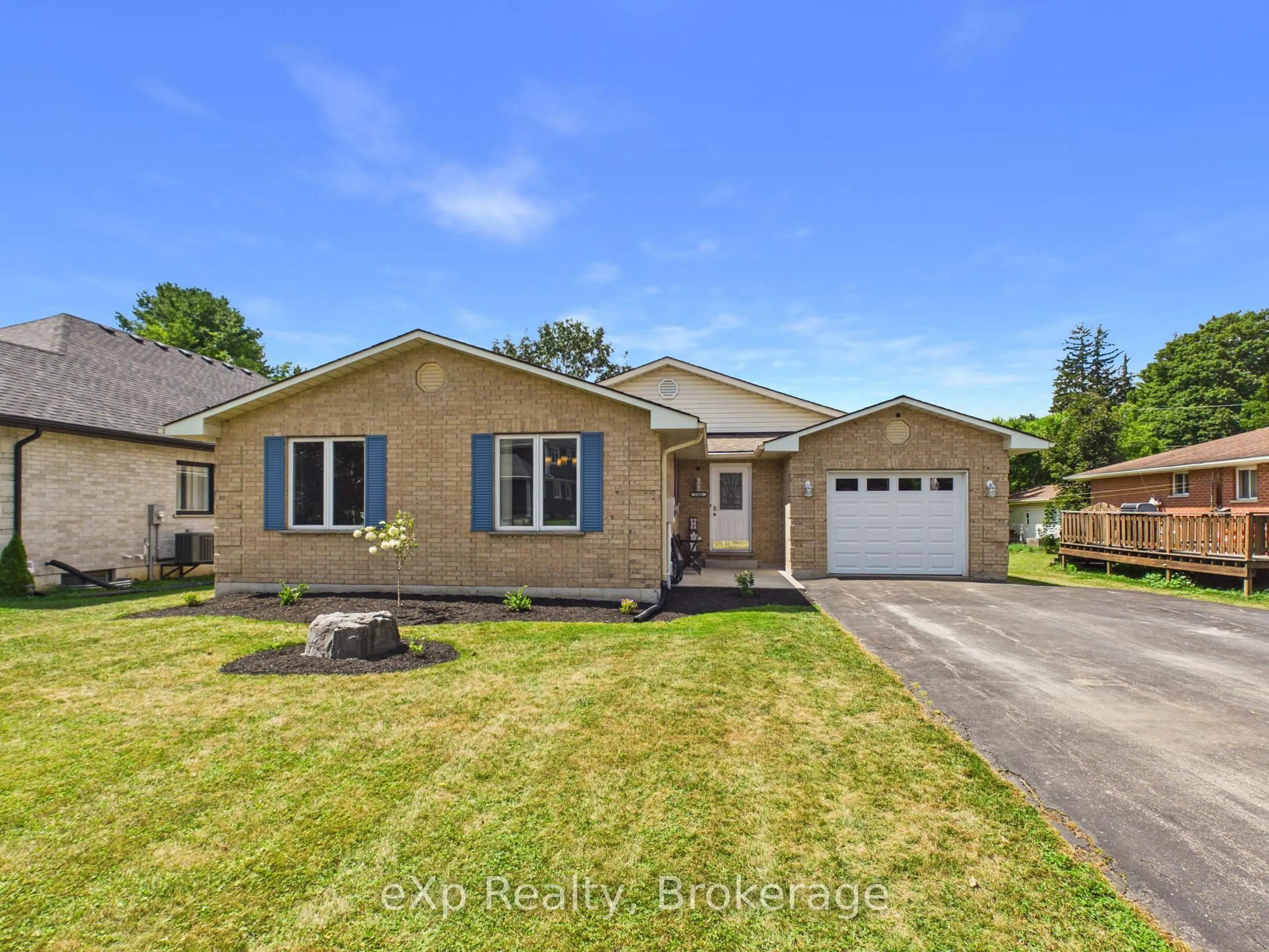 Unknown for 1103 Marietta St, Howick Ontario N0G 2X0