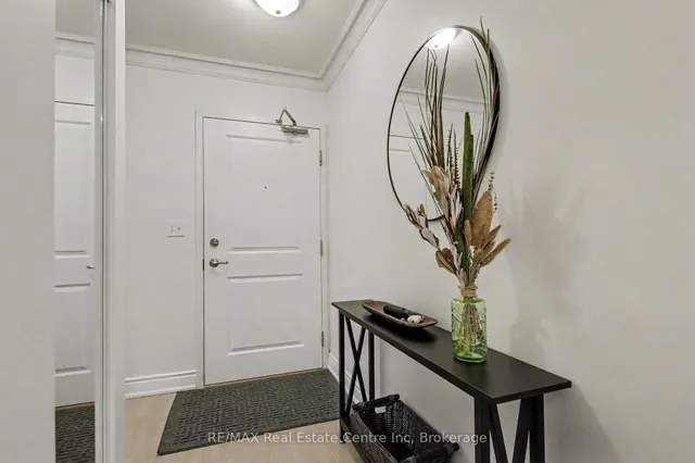 1440 Gordon St #318, Guelph 4
