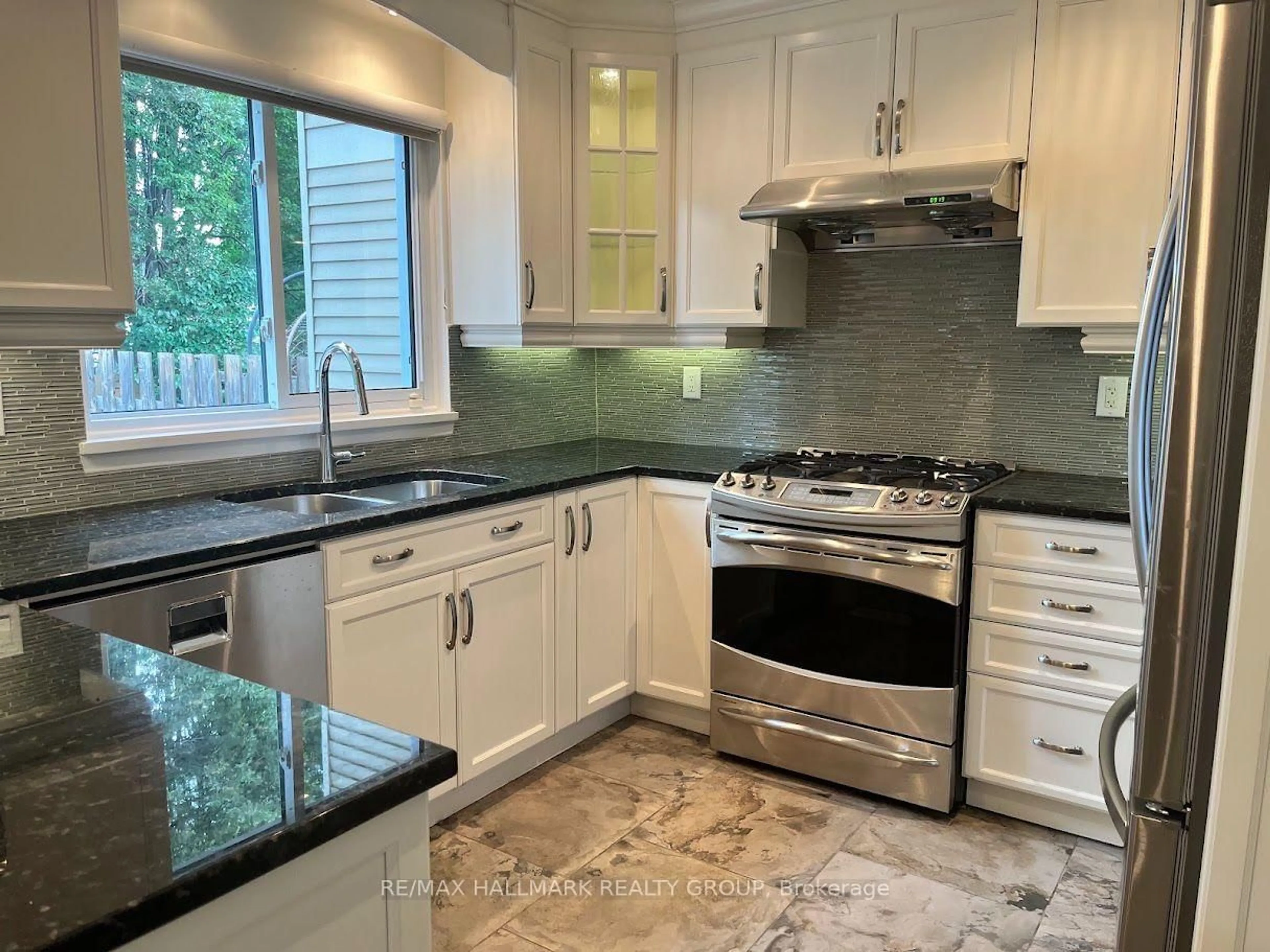 Contemporary kitchen, ceramic/tile floor for 279 Pintail Terr, Ottawa Ontario K1E 1Z9