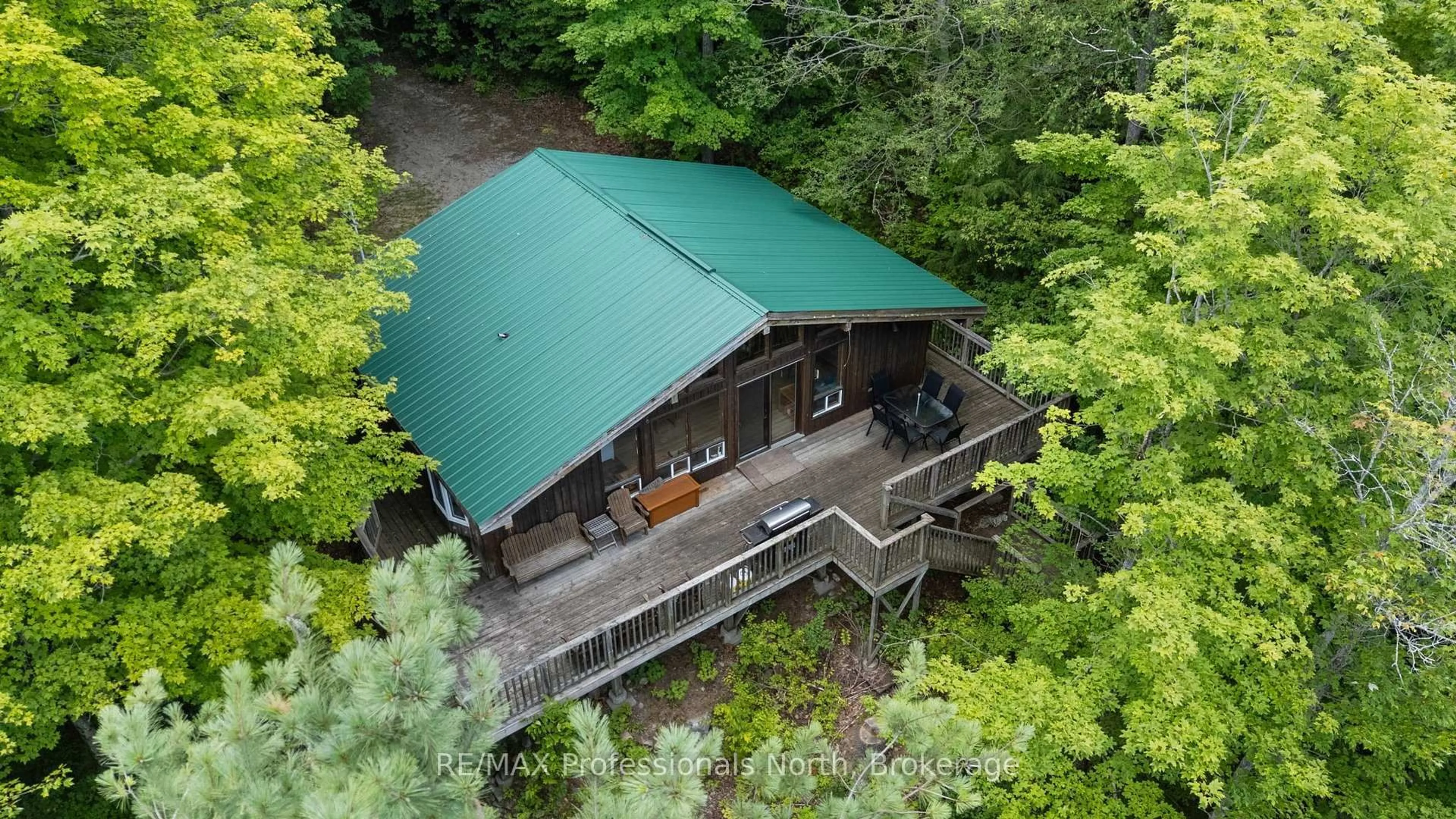 A pic from outside/outdoor area/front of a property/back of a property/a pic from drone, unknown for 2157 Indian Point Rd, Dysart et al Ontario K0M 1S0