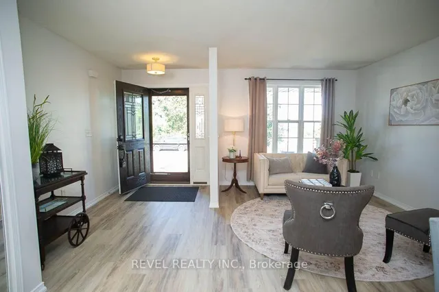 48 Lovell Cres, Brantford 5