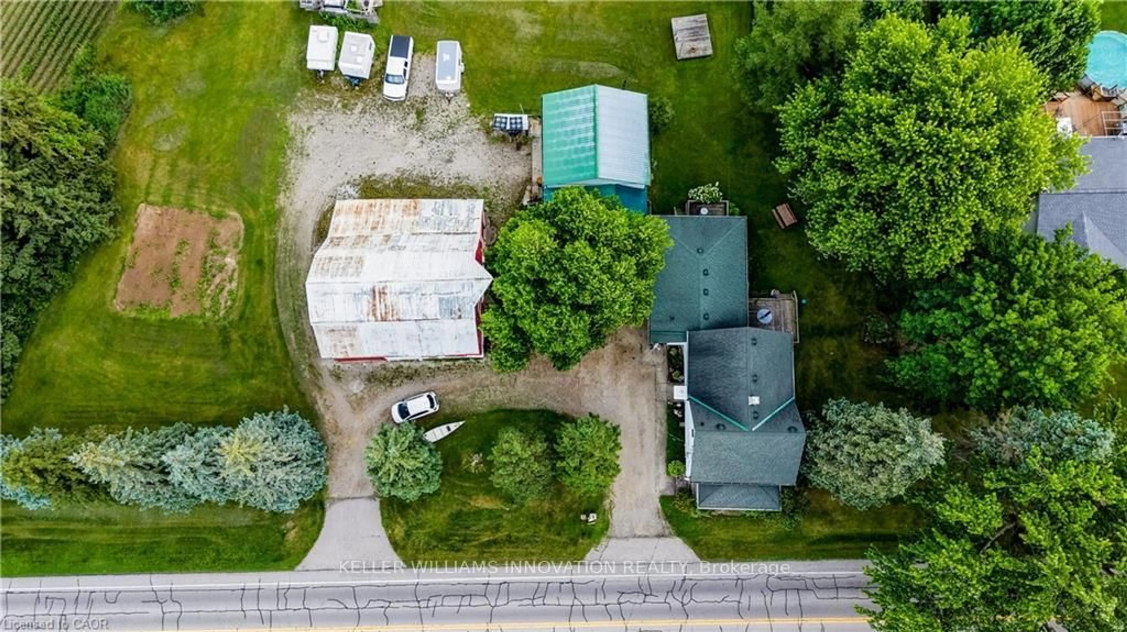 A pic from outside/outdoor area/front of a property/back of a property/a pic from drone, street for 1623 Wilmot Centre Rd, Wilmot Ontario N3A 3K3