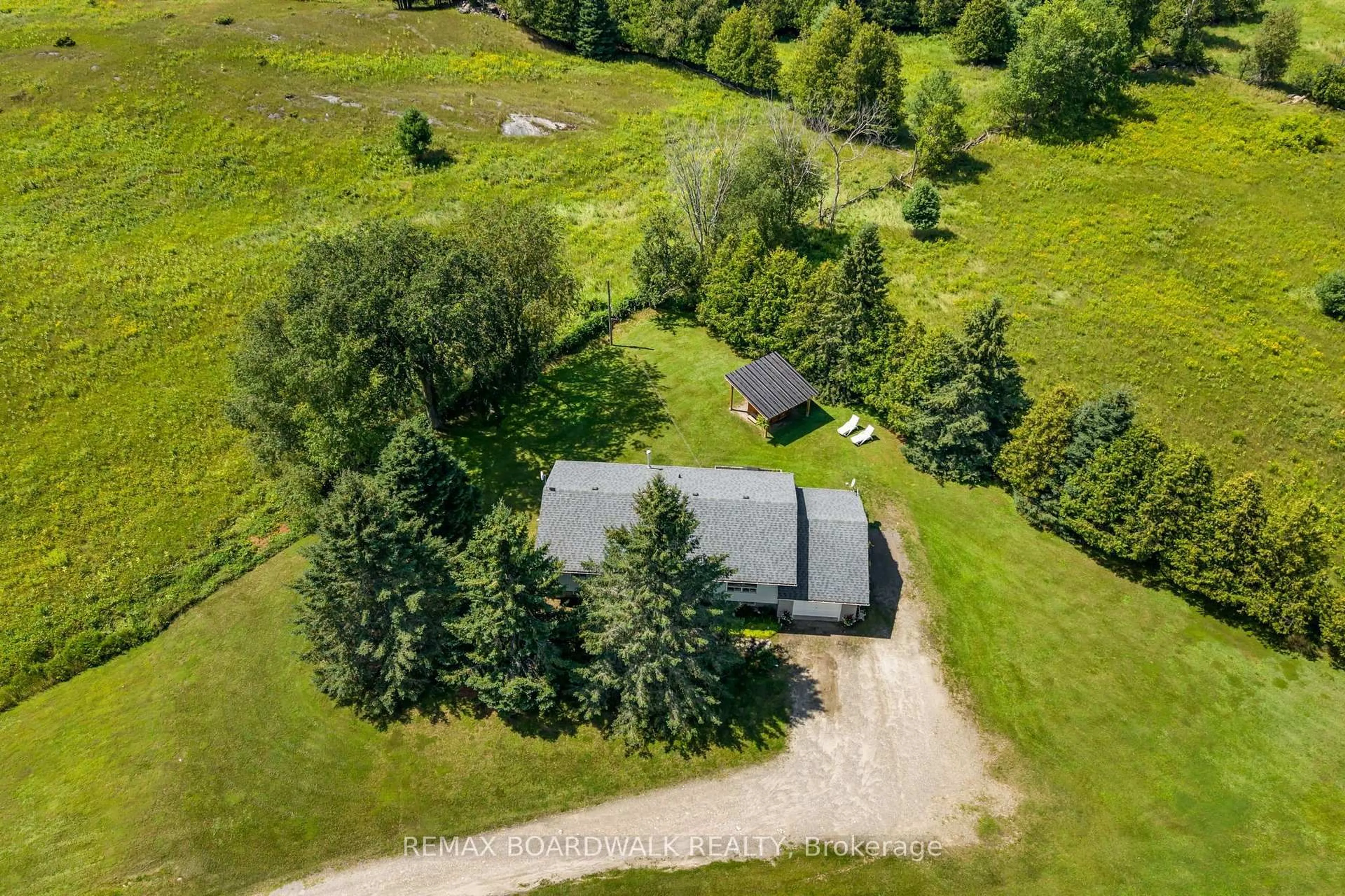 A pic from outside/outdoor area/front of a property/back of a property/a pic from drone, unknown for 1901 Rosetta Rd, Lanark Ontario K0G 1K0