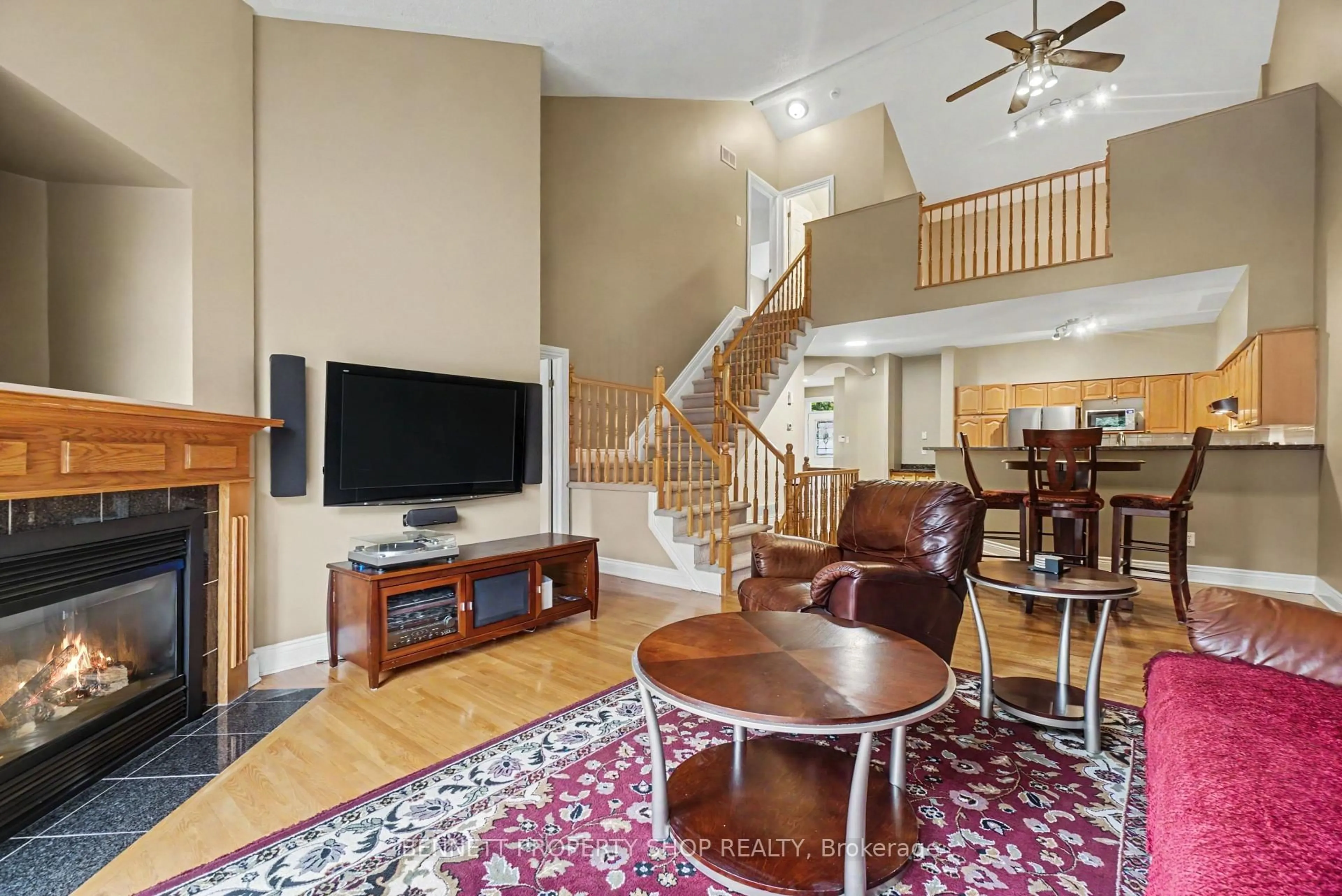 Living room with furniture, unknown for 39 Foulis Cres, Ottawa Ontario K2L 4H2