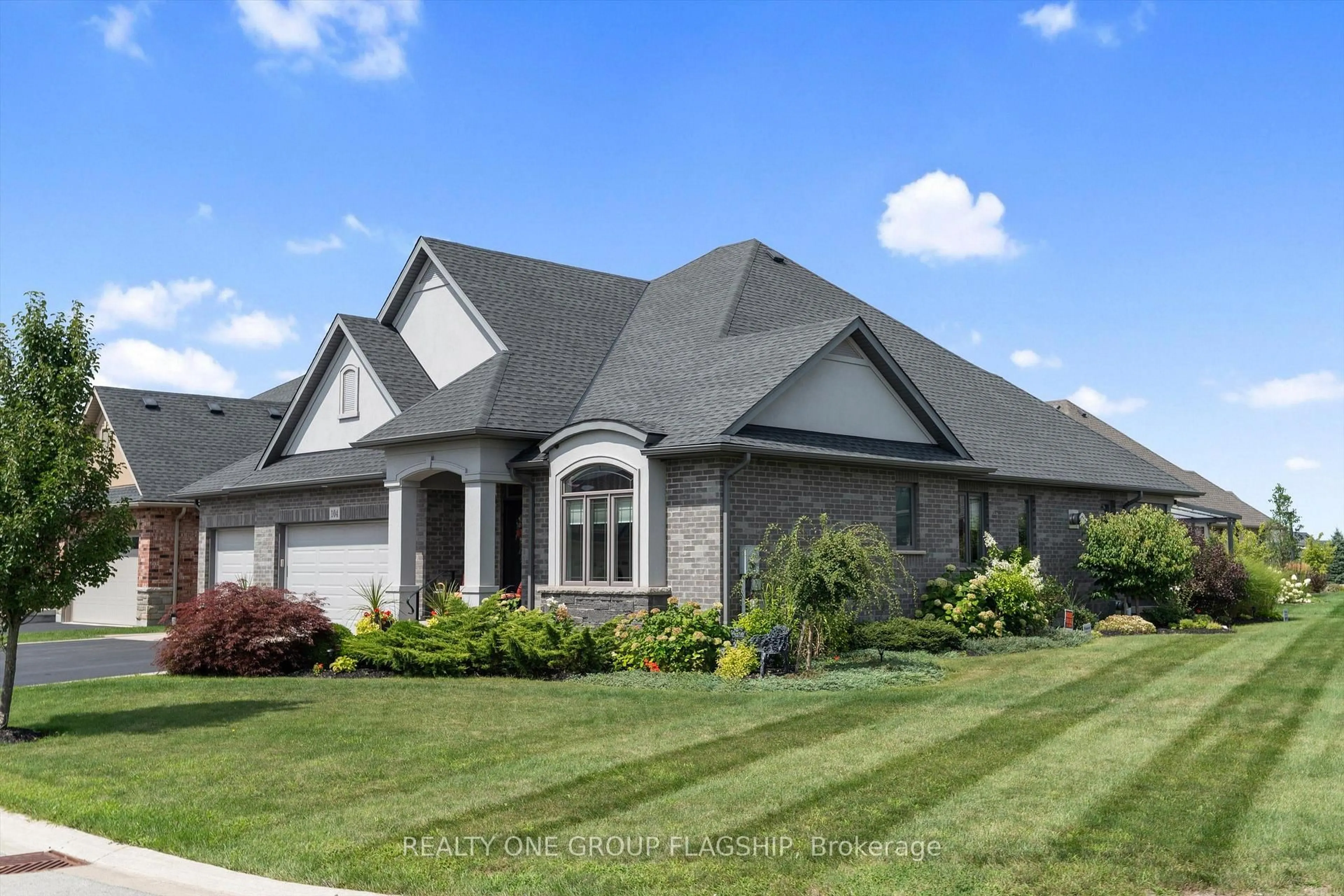 Home with brick exterior material, street for 104 Berwick Tr, Welland Ontario L3B 0C8