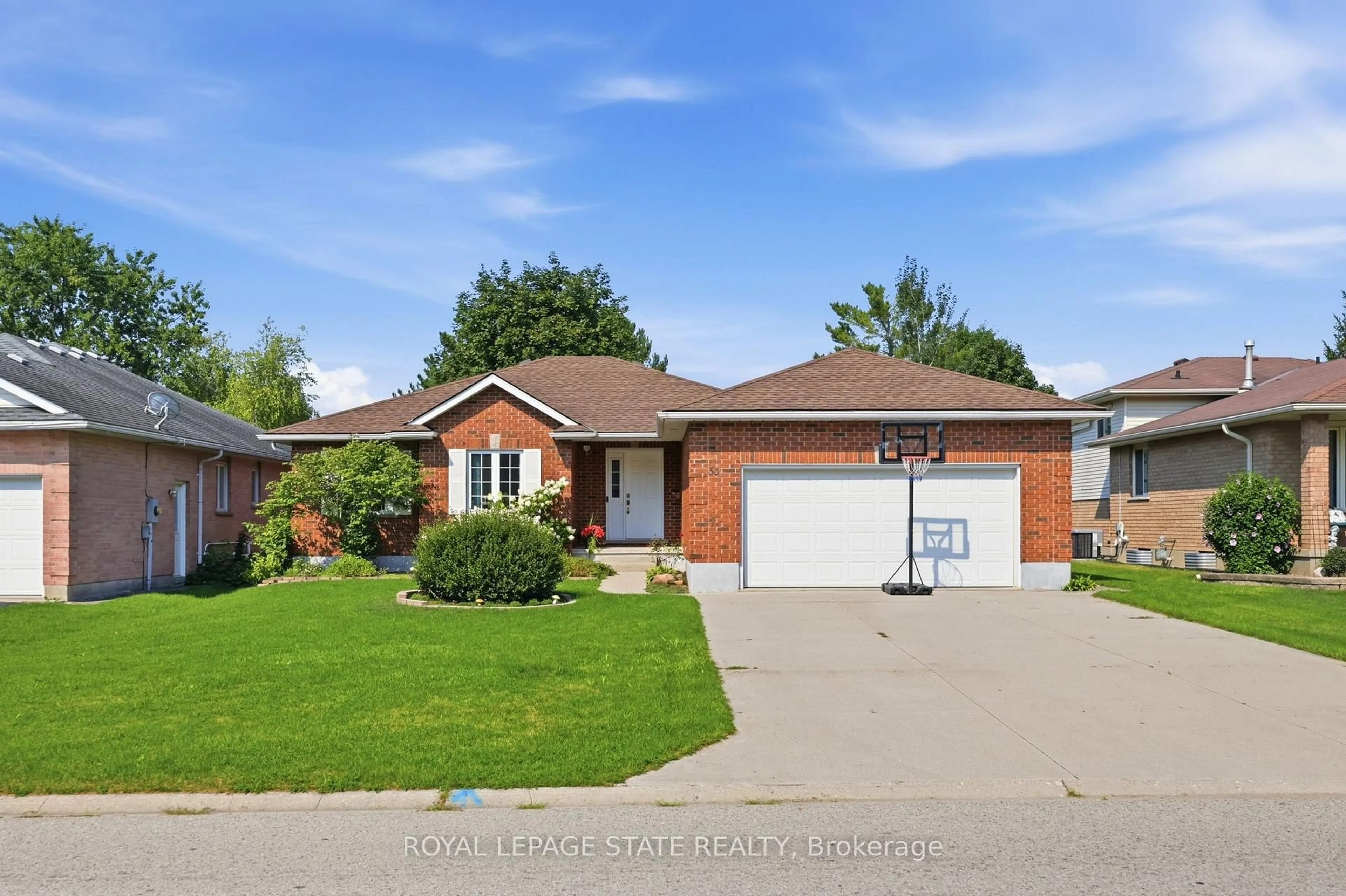 Home with brick exterior material, street for 33 King St, East Zorra-Tavistock Ontario N0B 2R0