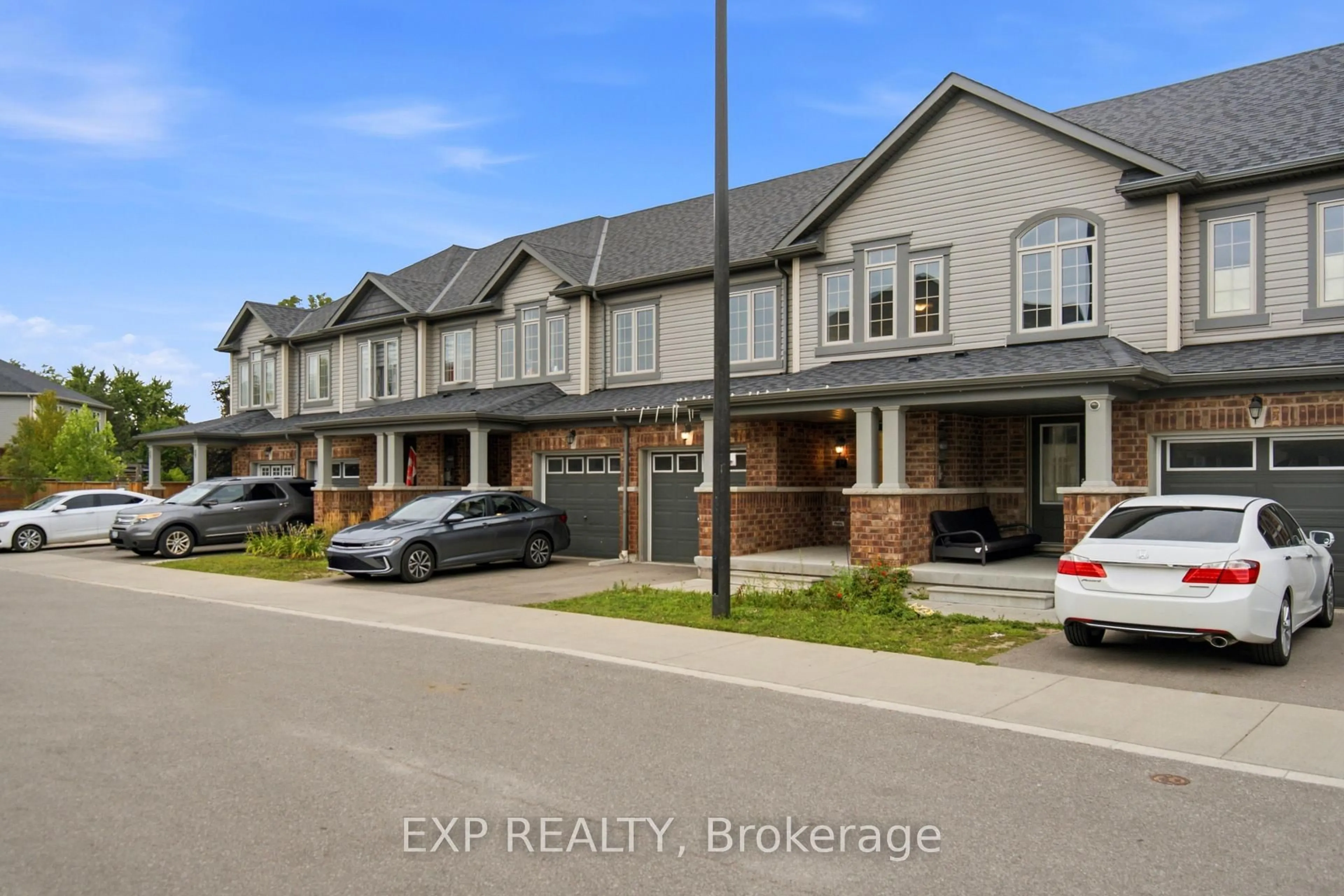 A pic from outside/outdoor area/front of a property/back of a property/a pic from drone, street for 755 Linden Dr #19, Cambridge Ontario N3H 0E4