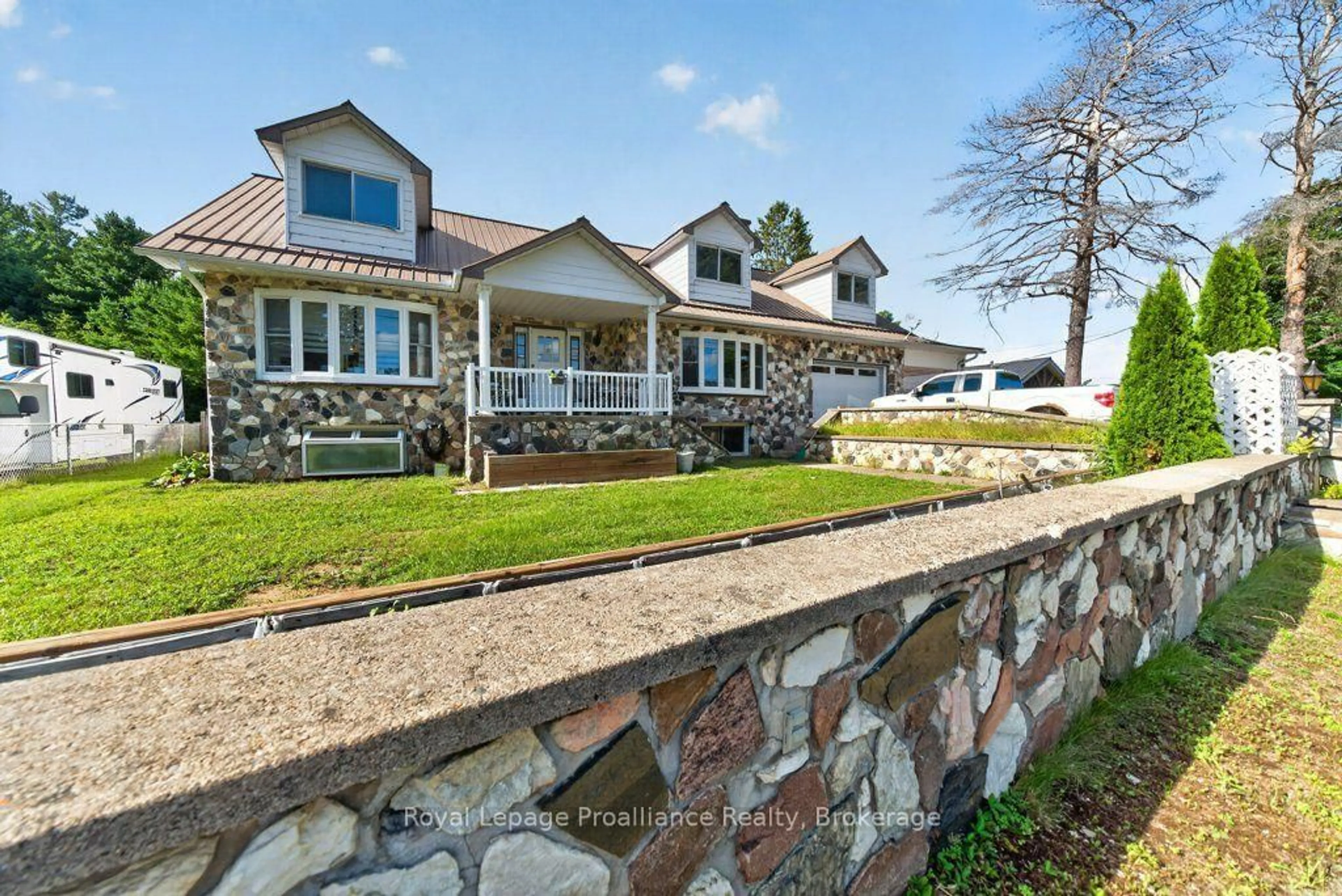 Home with brick exterior material, unknown for 17 West Park Lane/ 32 Tall Pine Road, Addington Highlands Ontario K0H 2G0