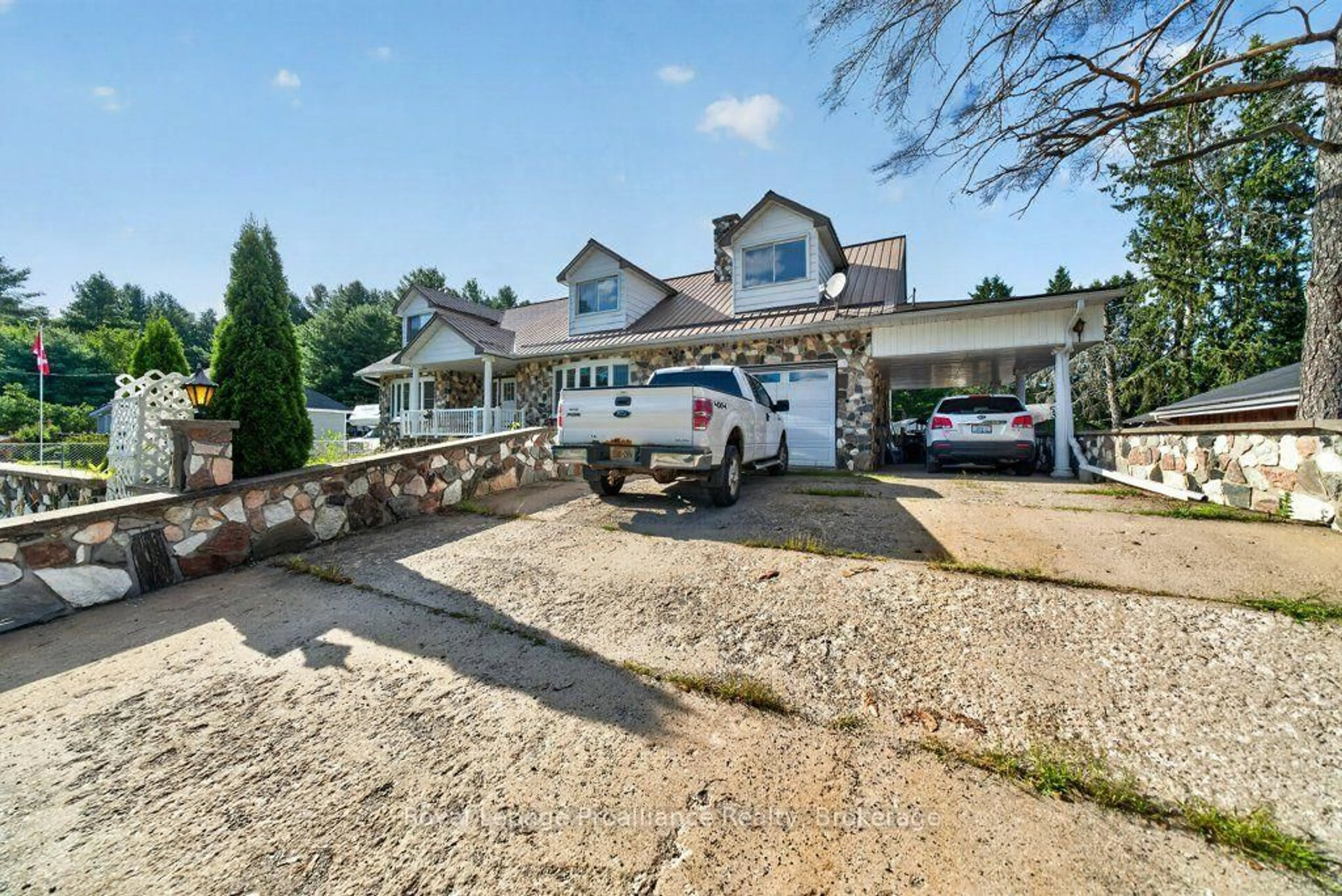 A pic from outside/outdoor area/front of a property/back of a property/a pic from drone, street for 17 West Park Lane/ 32 Tall Pine Road, Addington Highlands Ontario K0H 2G0