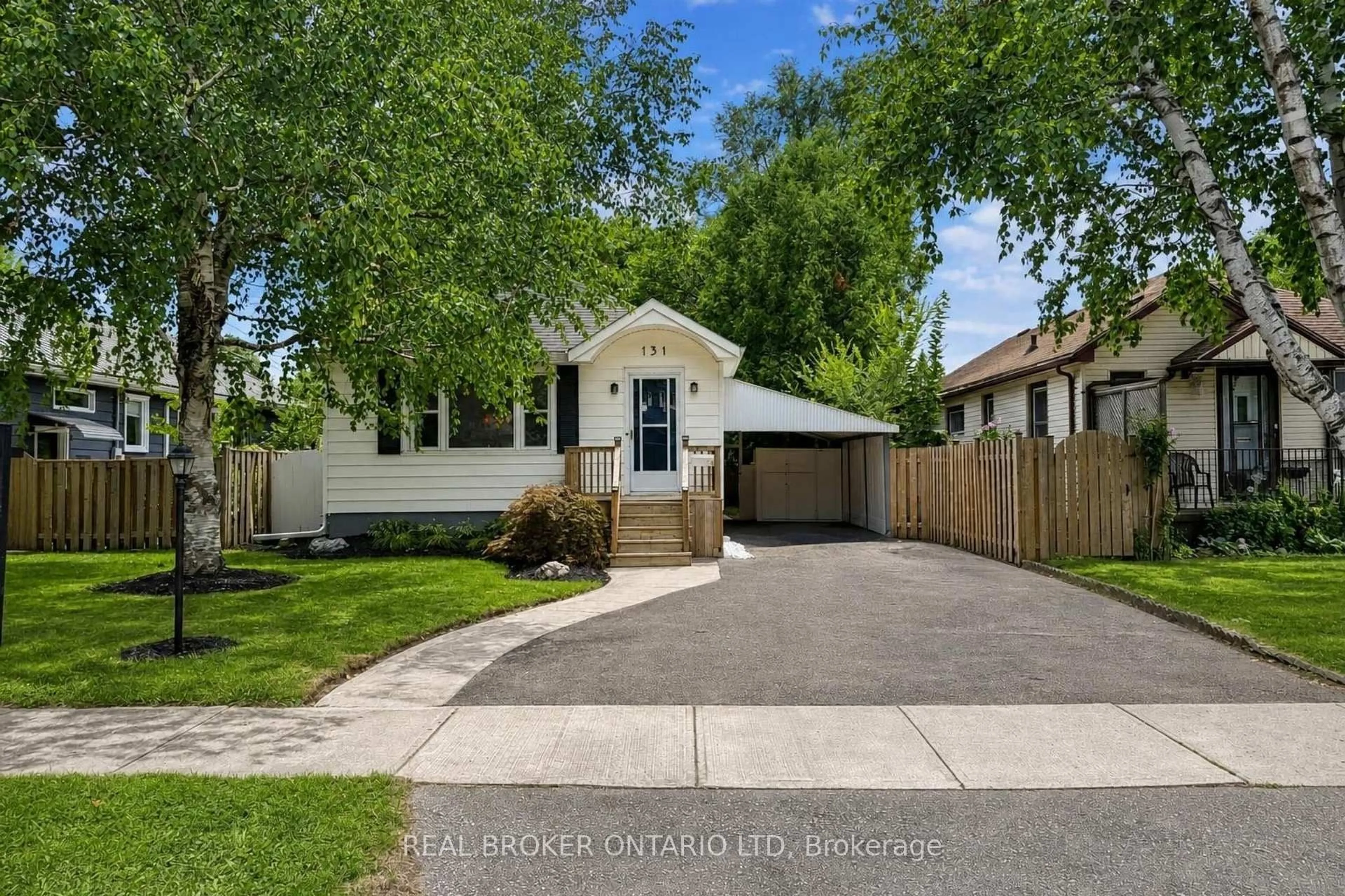 Unknown for 131 Bond St, London South Ontario N6C 1W6