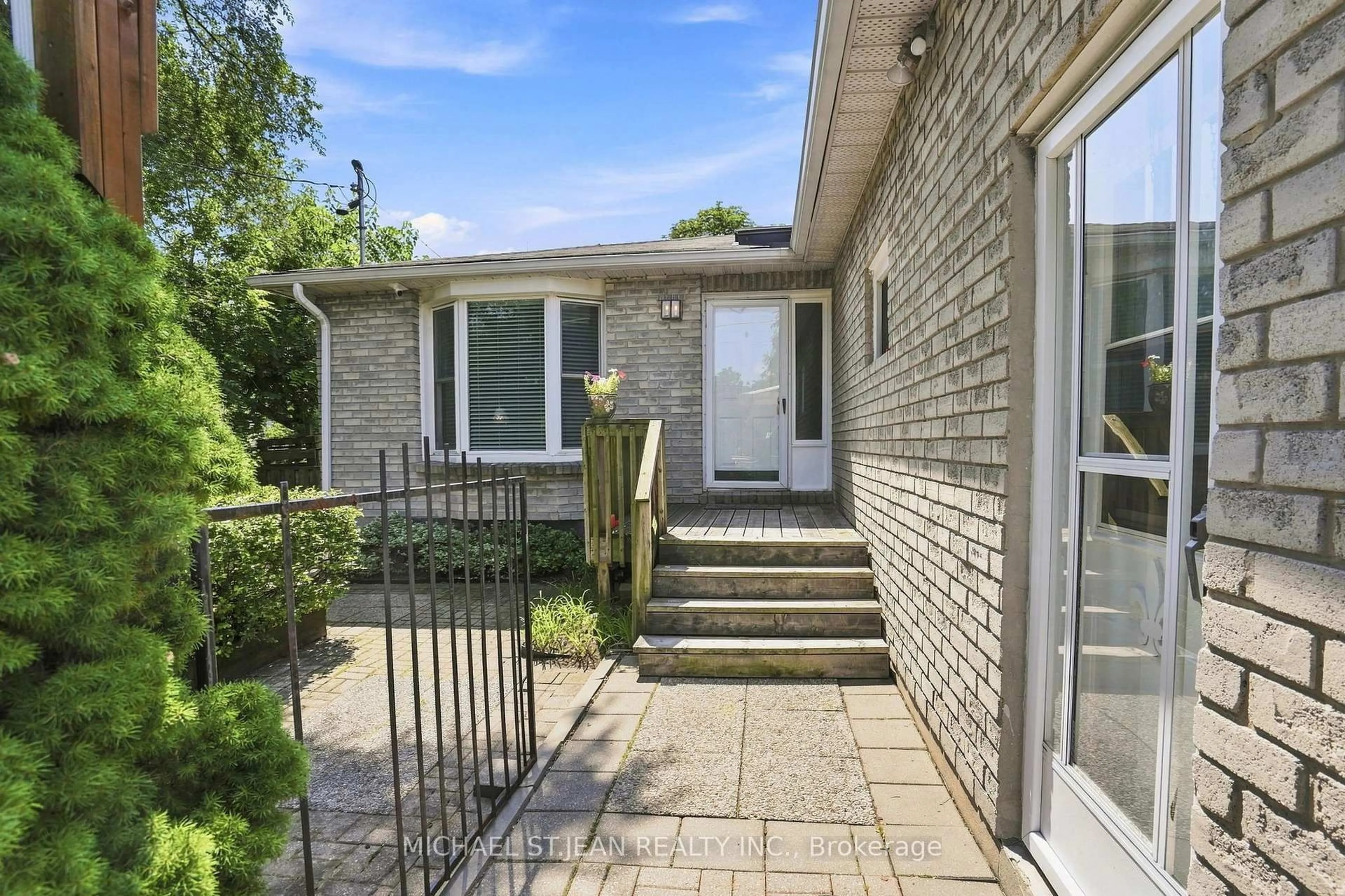 Home with brick exterior material, street for 24 Hill St, Hamilton Ontario L8P 1W7