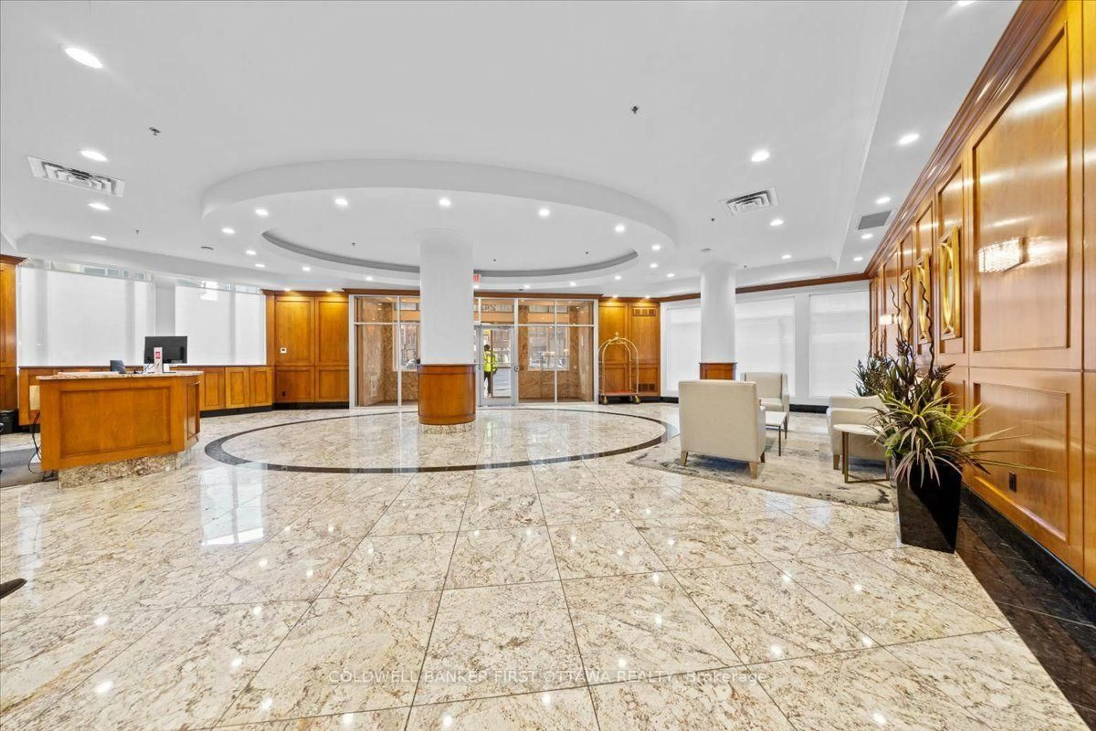 Lobby for 200 Rideau St #711, Ottawa Ontario K1N 5Y1