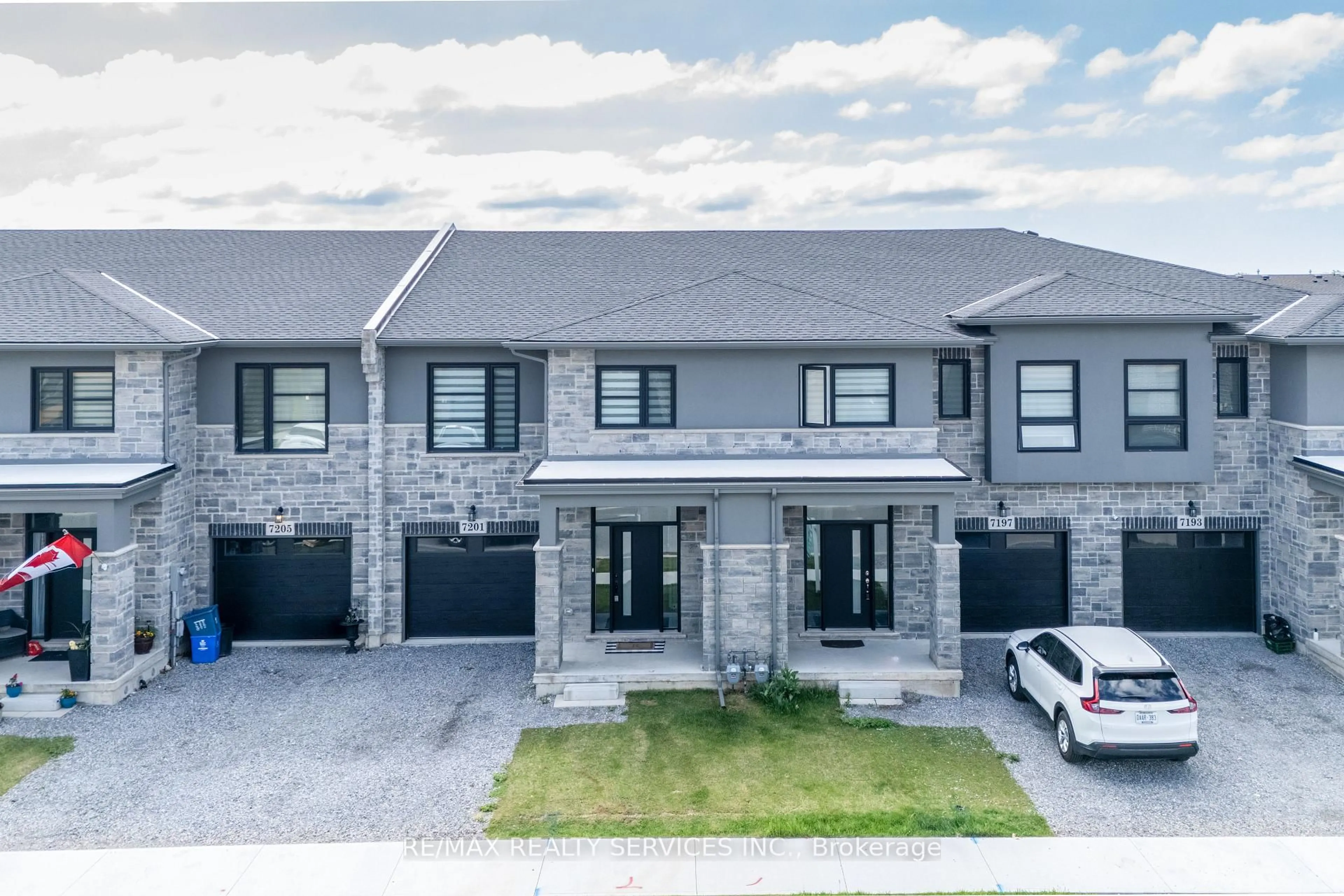 Home with brick exterior material, street for 7201 Parsa St, Niagara Falls Ontario L2H 3T1