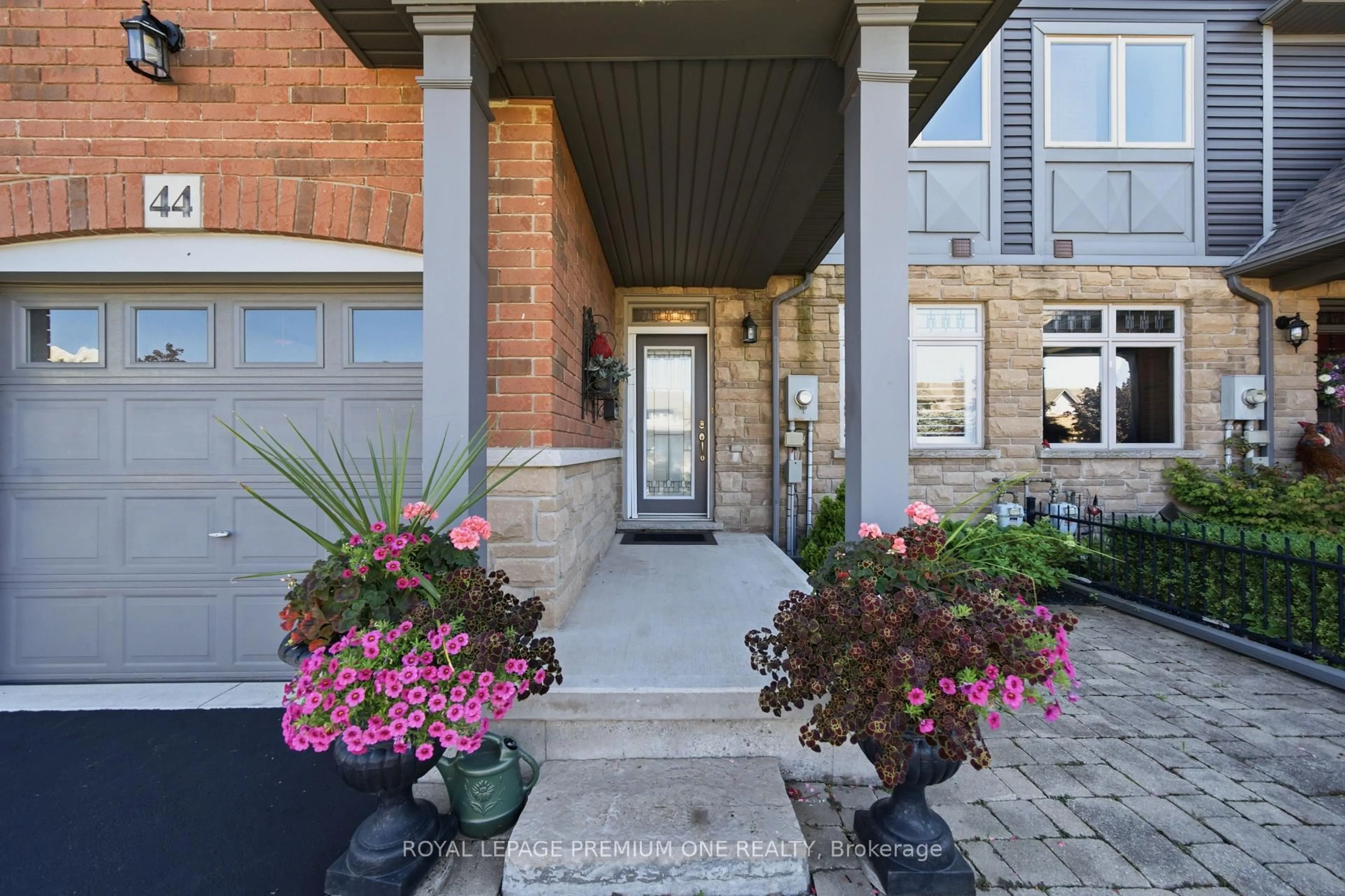 Unknown for 44 Conrad Pl, Grimsby Ontario L3M 5S5