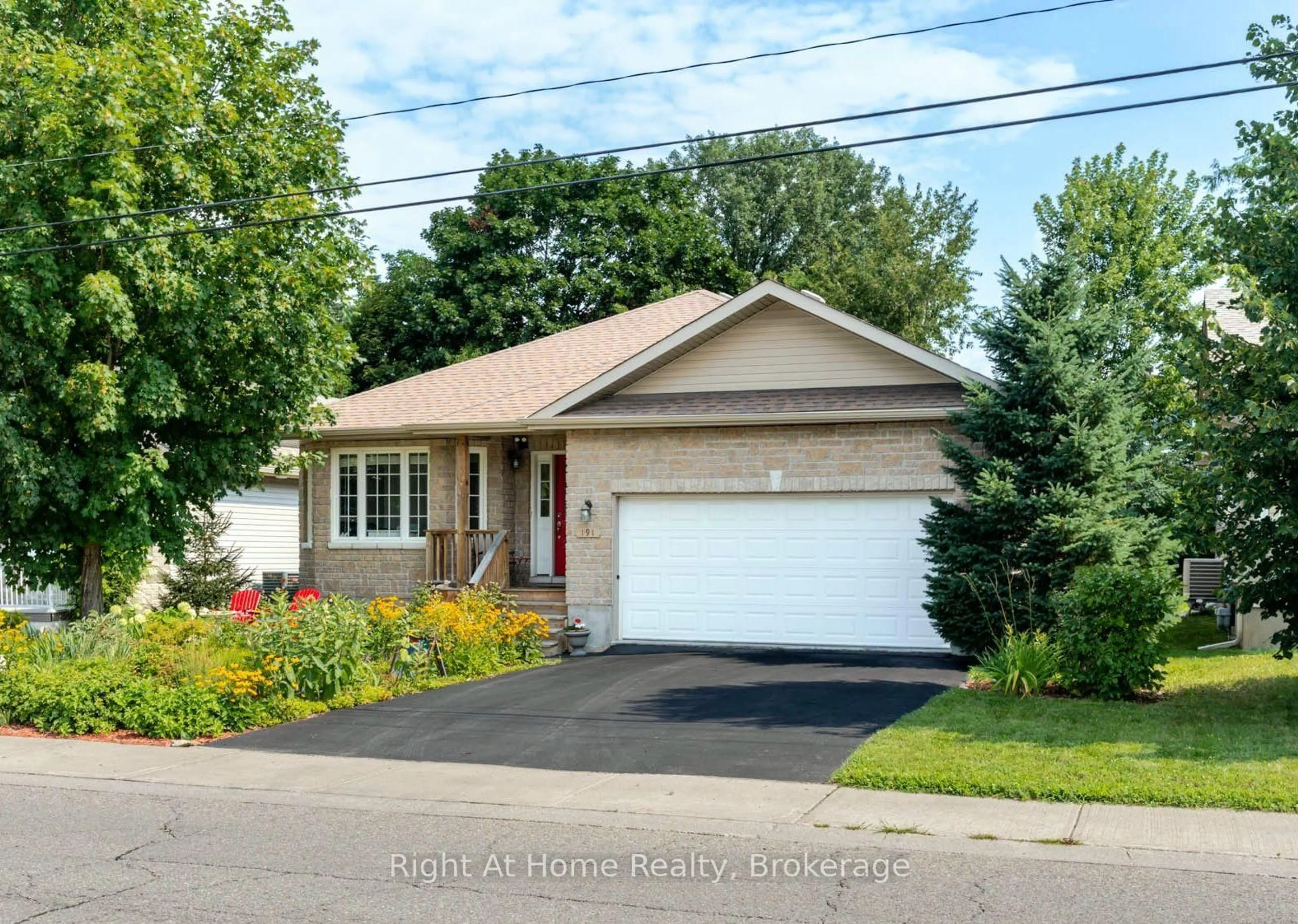 Unknown for 191 Harold St, Smiths Falls Ontario K7A 0A1