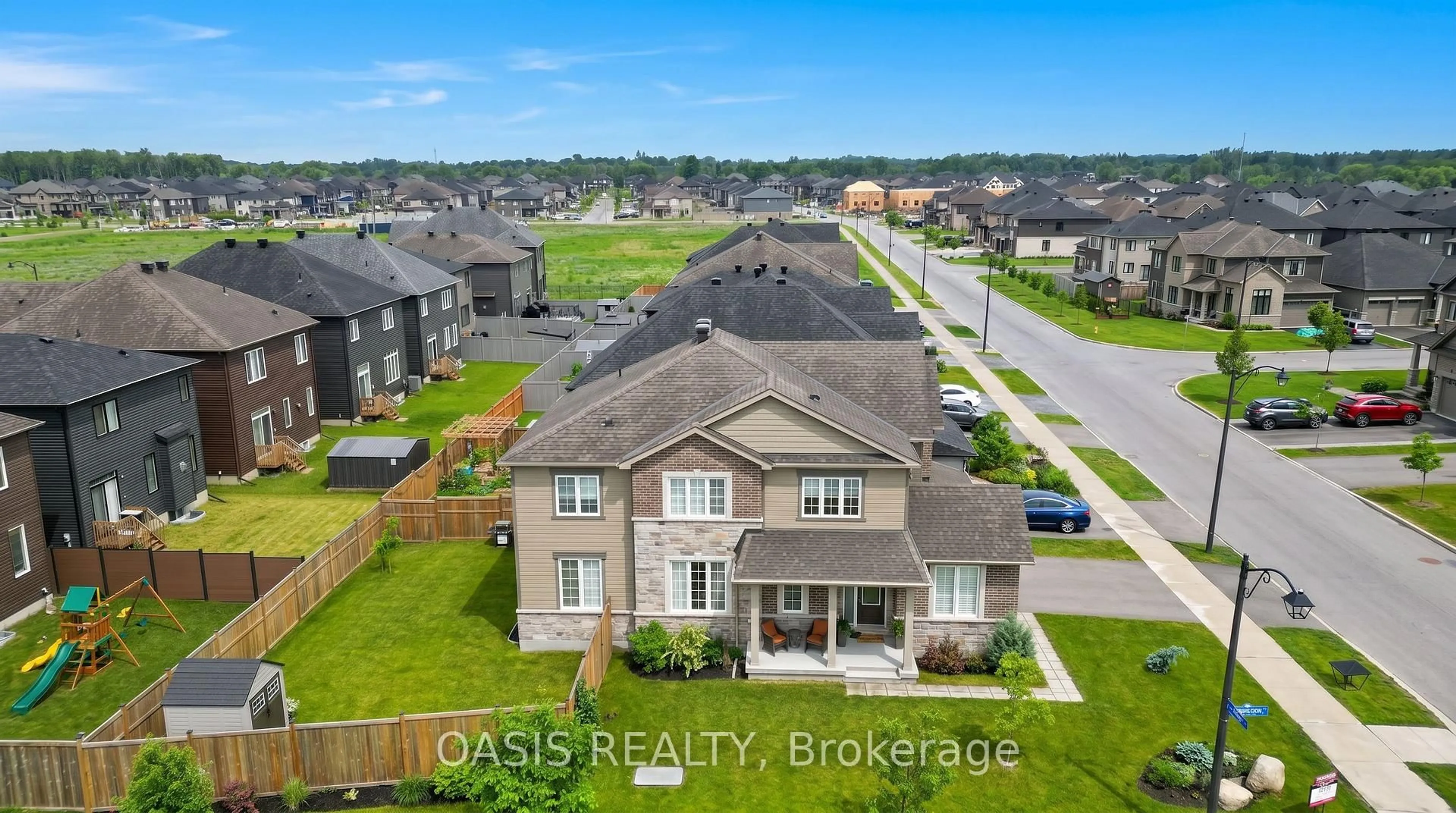 A pic from outside/outdoor area/front of a property/back of a property/a pic from drone, unknown for 80 Lantern Rd, Ottawa Ontario K4M 0N4